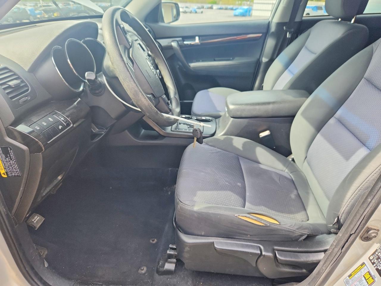 2012 Kia Sorento Lx Silver vin: 5XYKT3A16CG203529