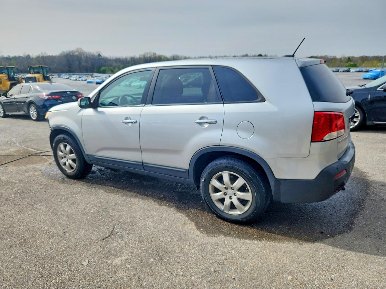 2012 Kia Sorento Lx Silver vin: 5XYKT3A16CG203529