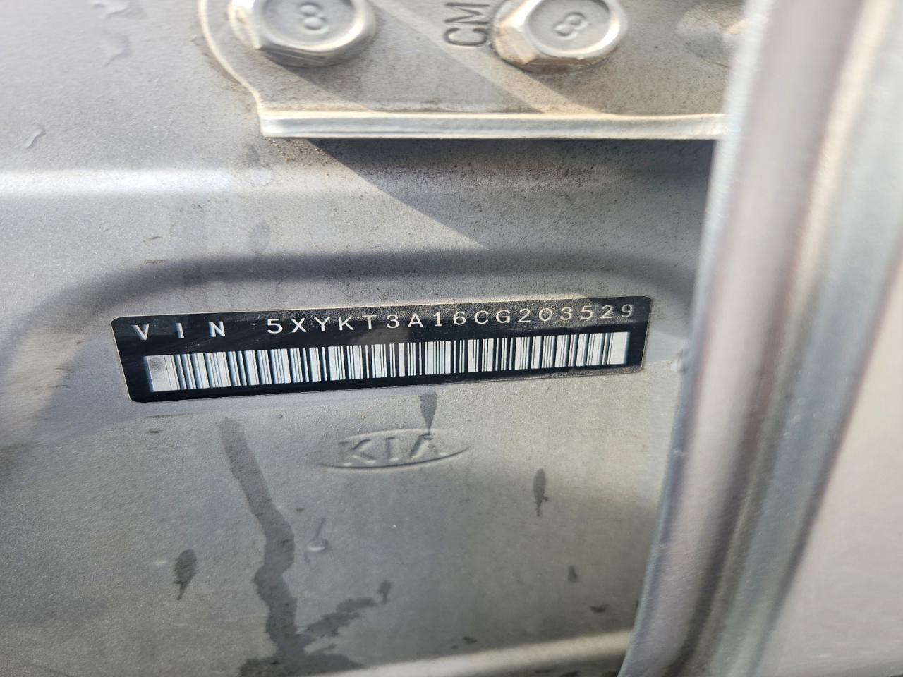 2012 Kia Sorento Lx Silver vin: 5XYKT3A16CG203529