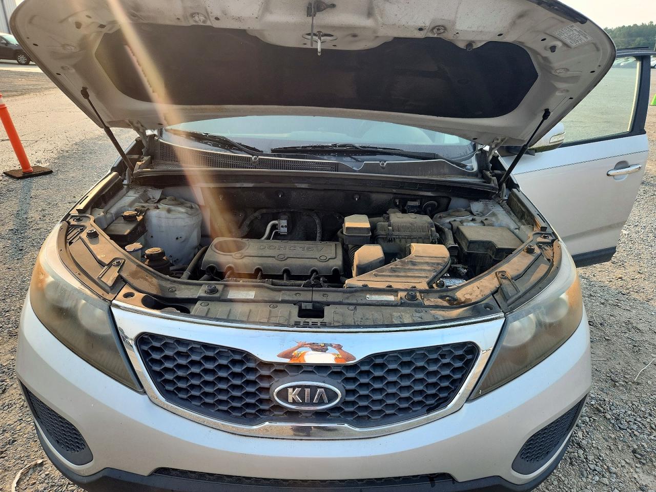 2012 Kia Sorento Lx Silver vin: 5XYKT3A16CG276545