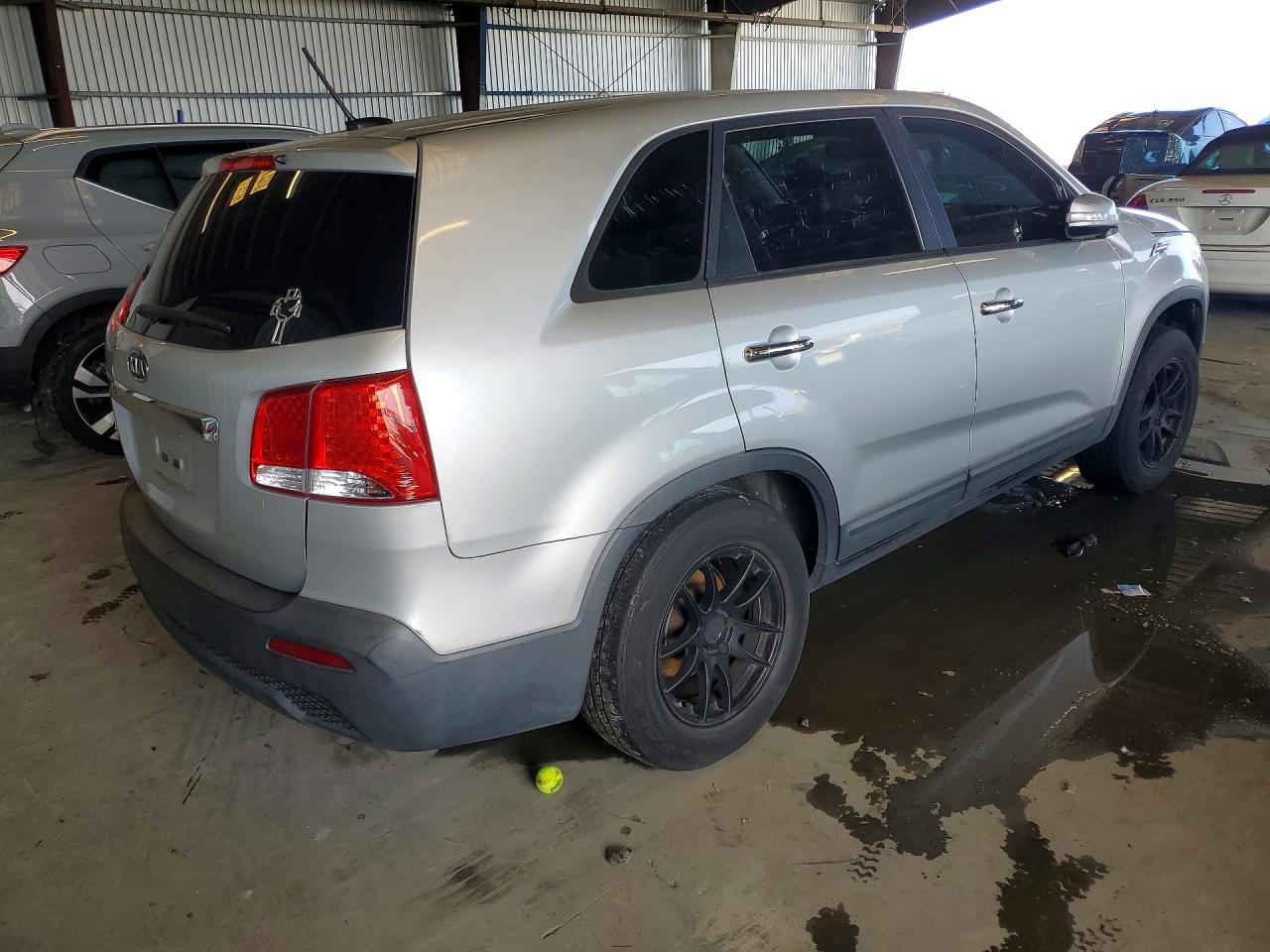 2012 Kia Sorento Lx Silver vin: 5XYKT3A16CG277419