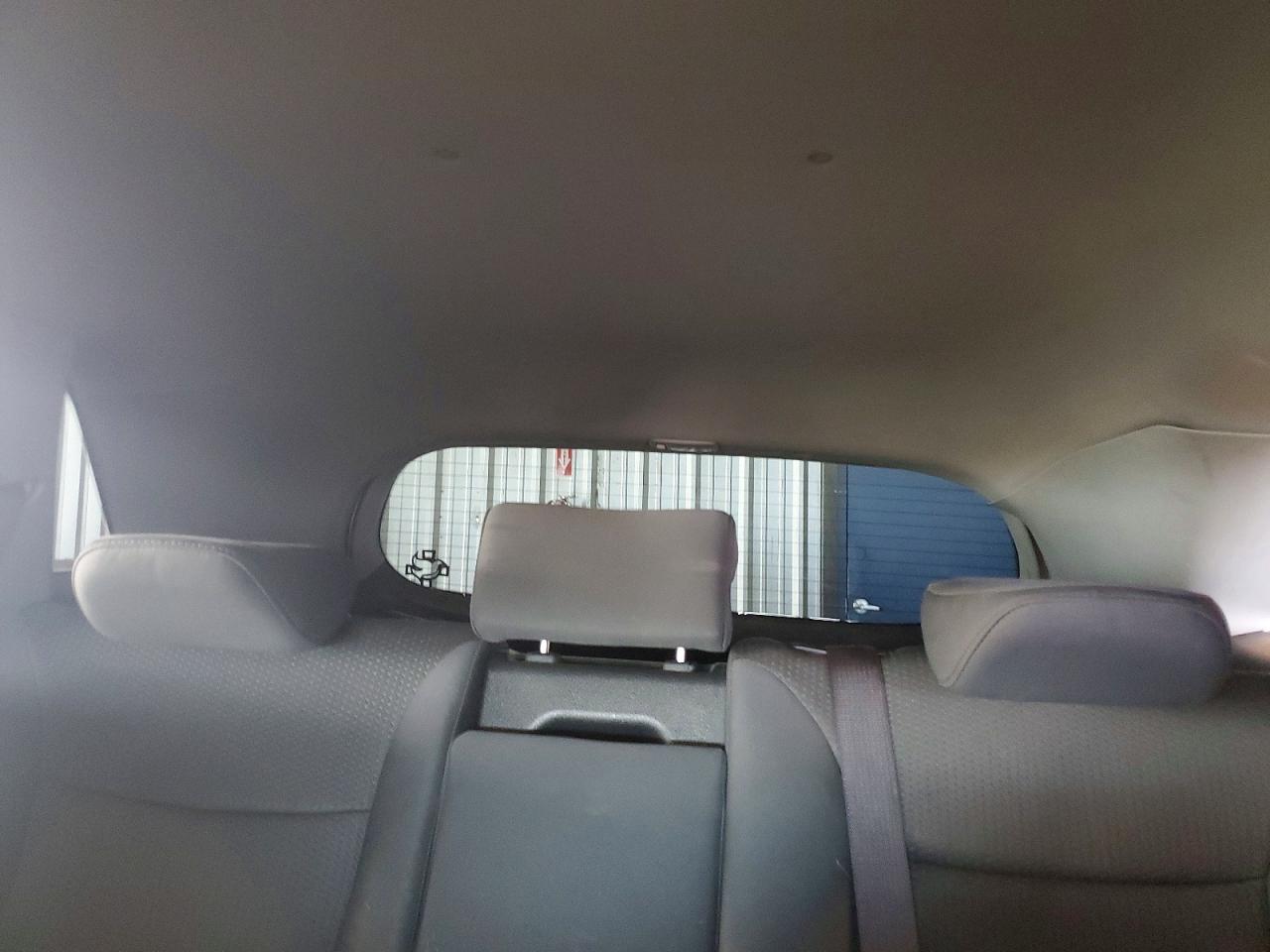 2012 Kia Sorento Lx Silver vin: 5XYKT3A16CG277419