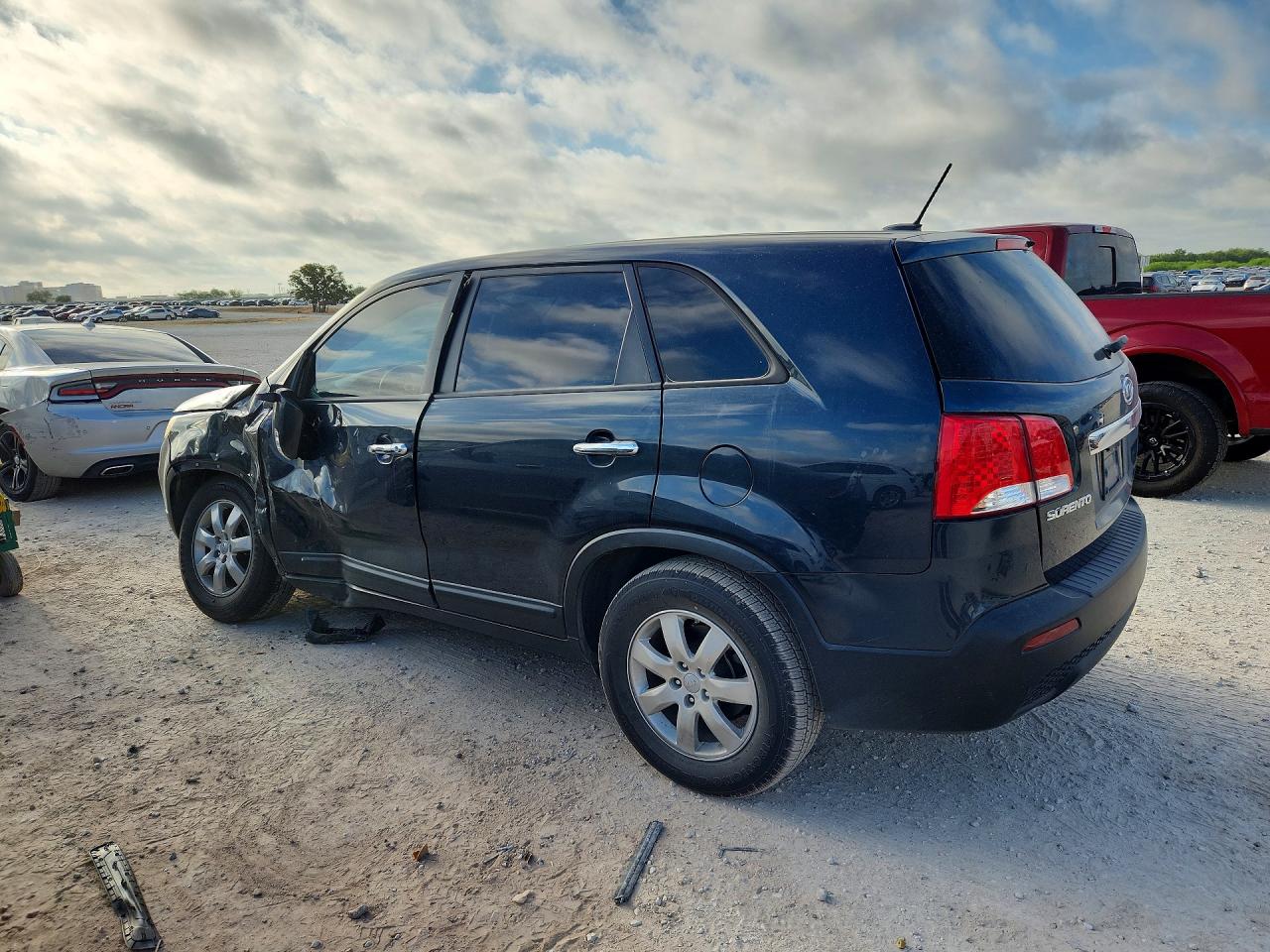 2013 Kia Sorento Lx Black vin: 5XYKT3A16DG378090