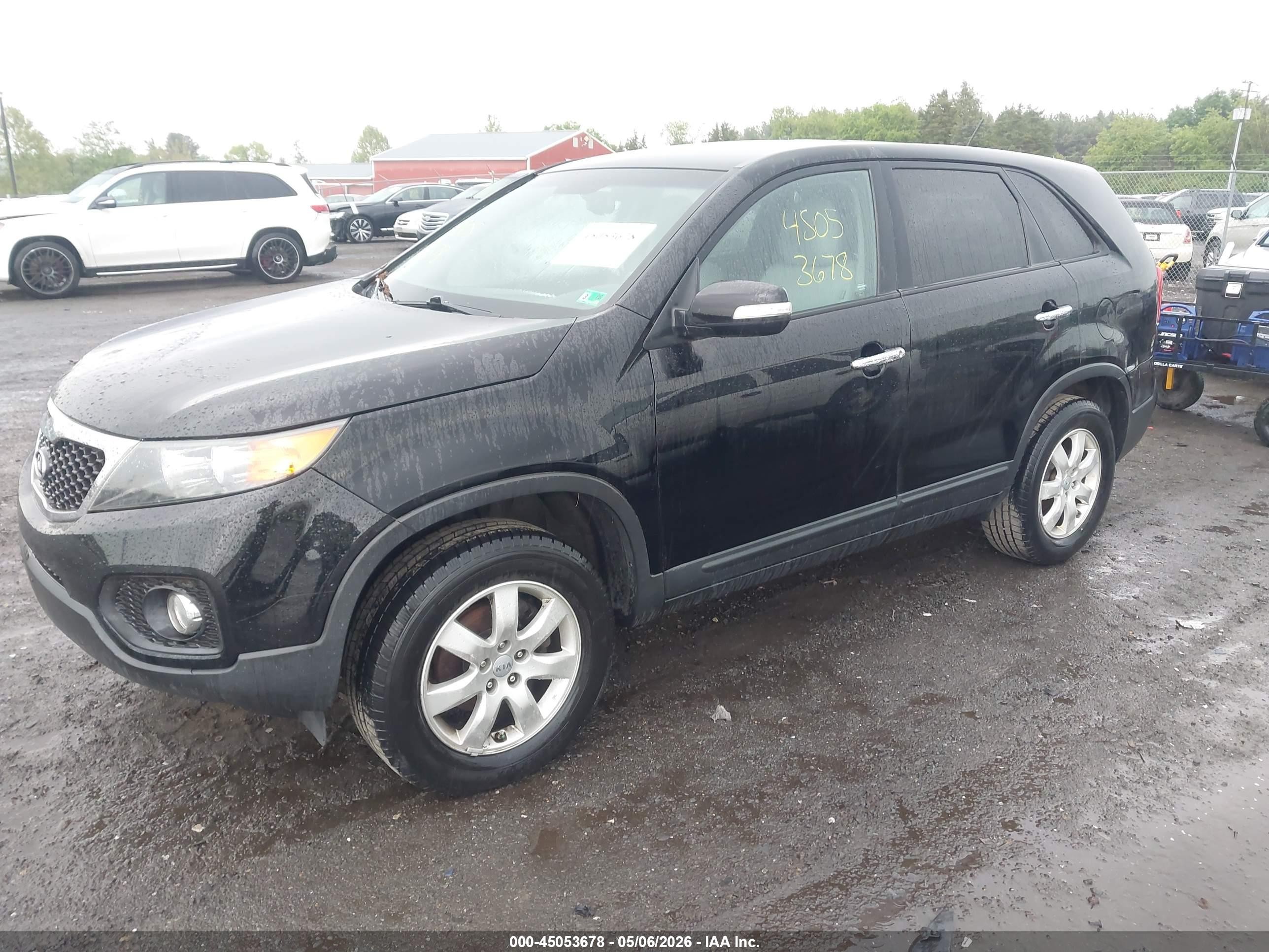 2013 Kia Sorento Lx Черный vin: 5XYKT3A16DG416479
