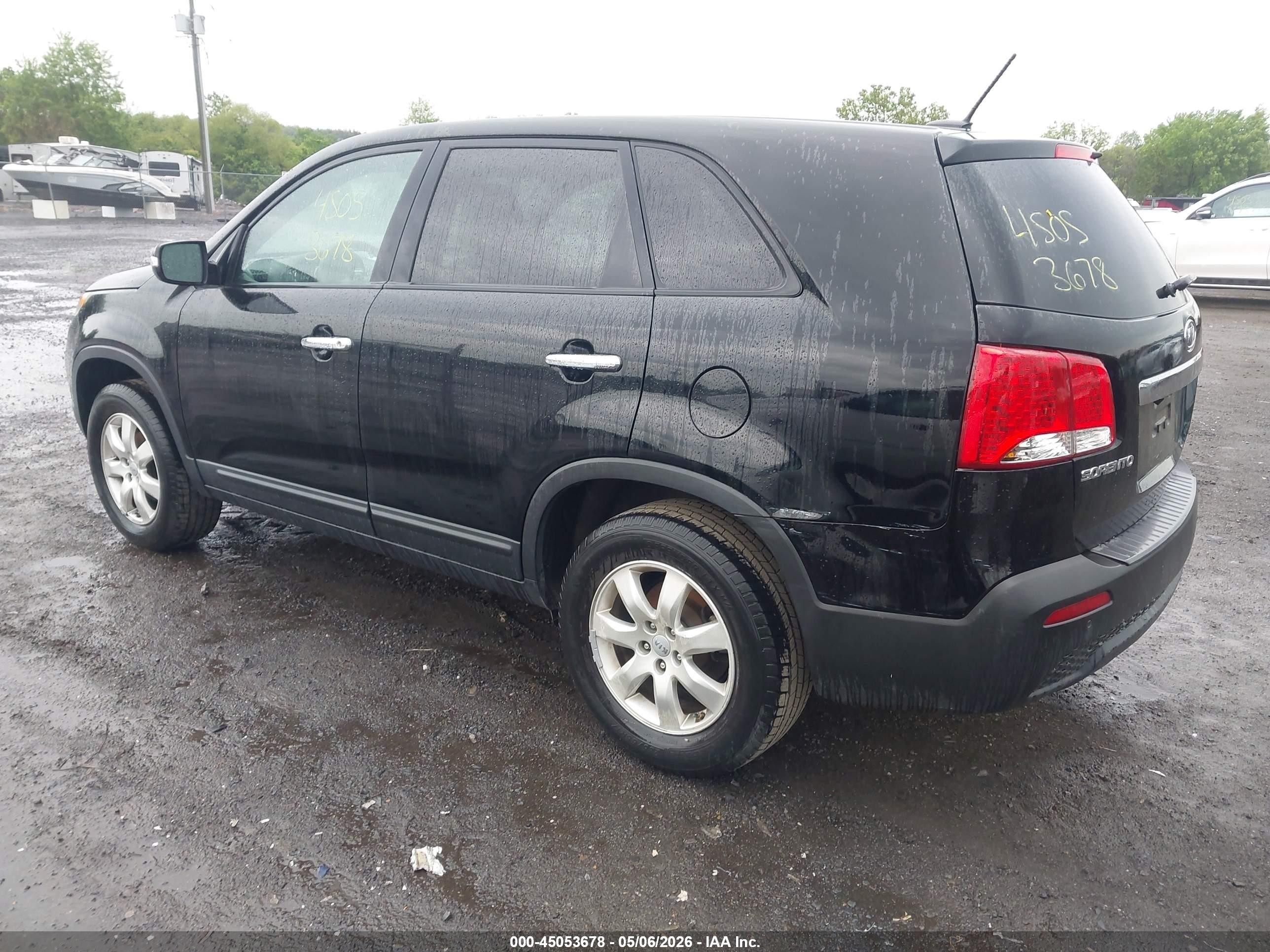 2013 Kia Sorento Lx Черный vin: 5XYKT3A16DG416479