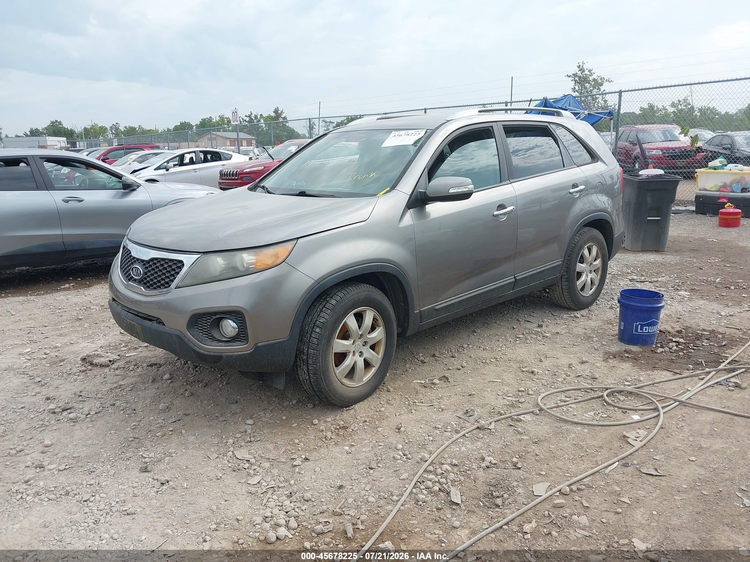 2011 Kia Sorento Lx Gray vin: 5XYKT3A17BG040775
