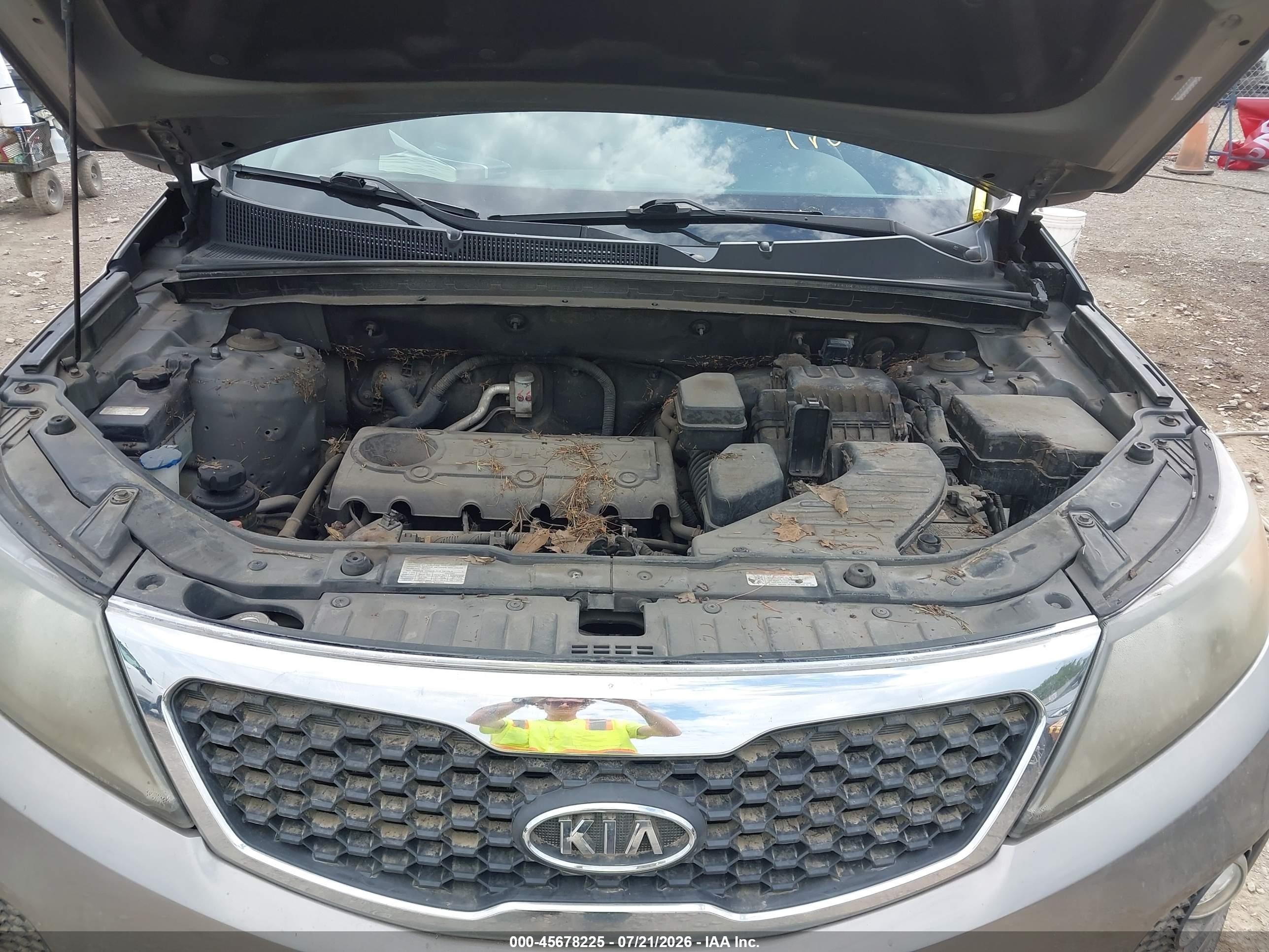2011 Kia Sorento Lx Gray vin: 5XYKT3A17BG040775