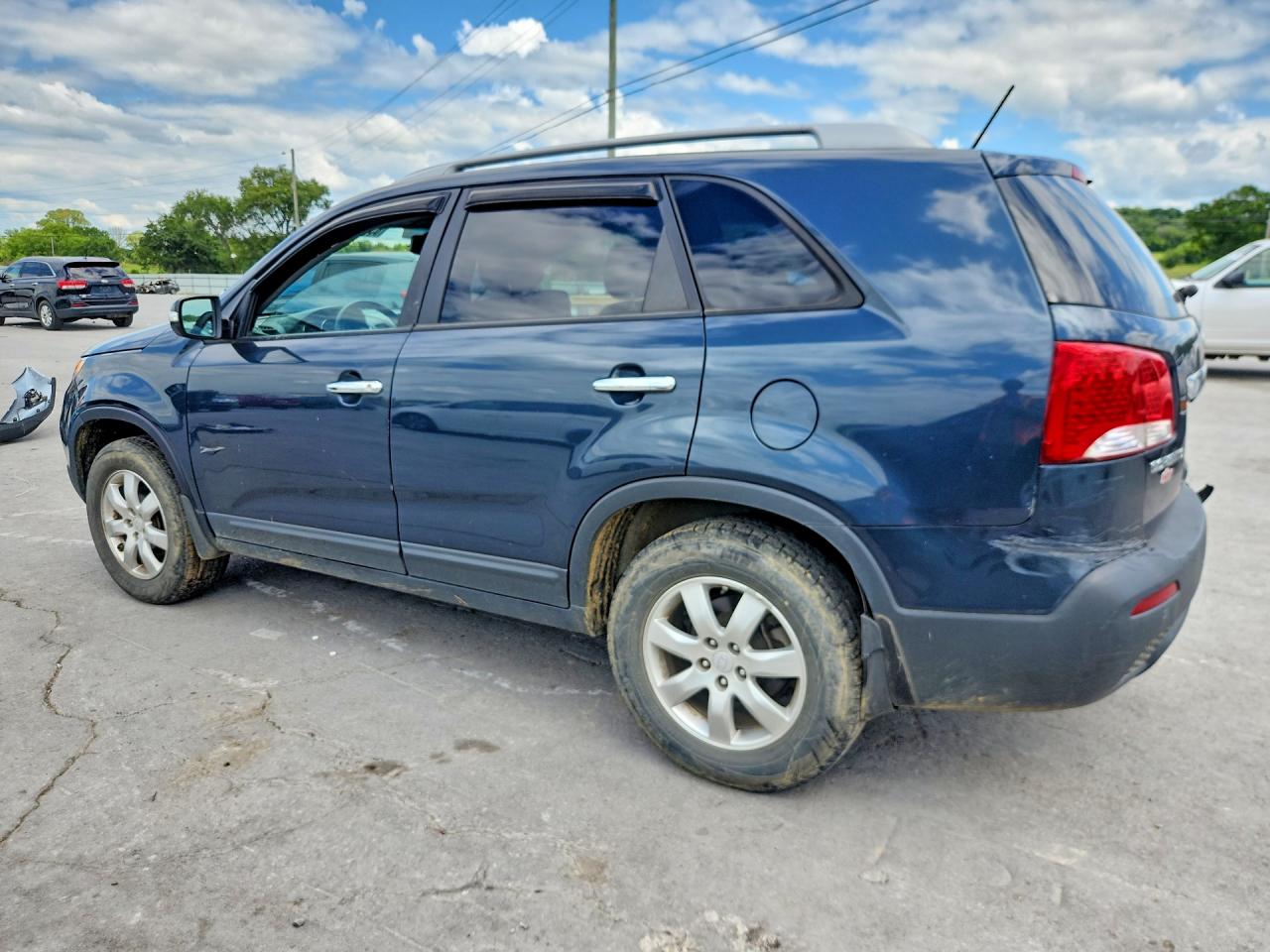 2011 Kia Sorento Lx Blue vin: 5XYKT3A17BG087207