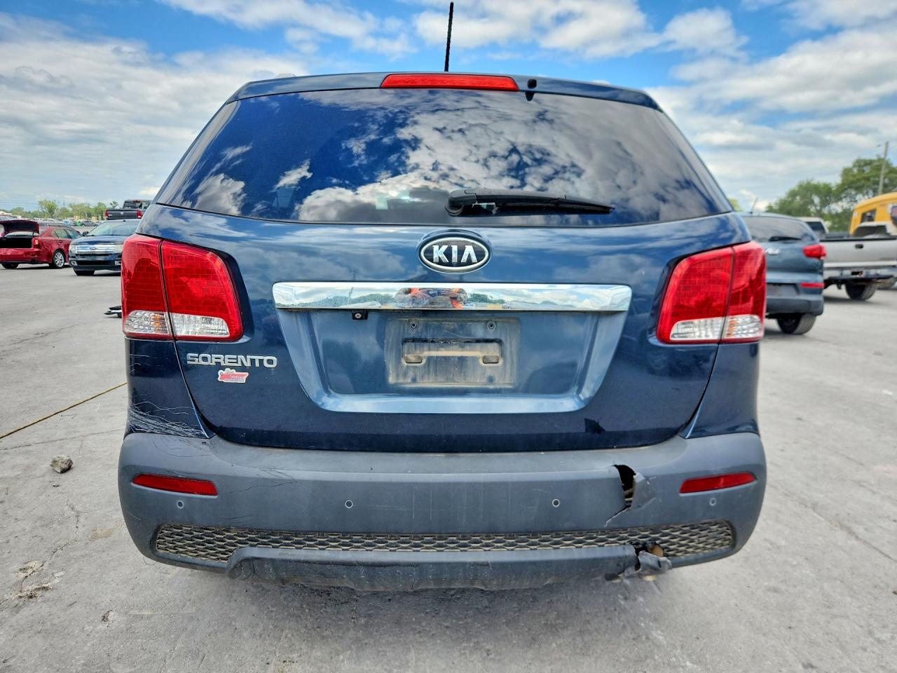 2011 Kia Sorento Lx Blue vin: 5XYKT3A17BG087207