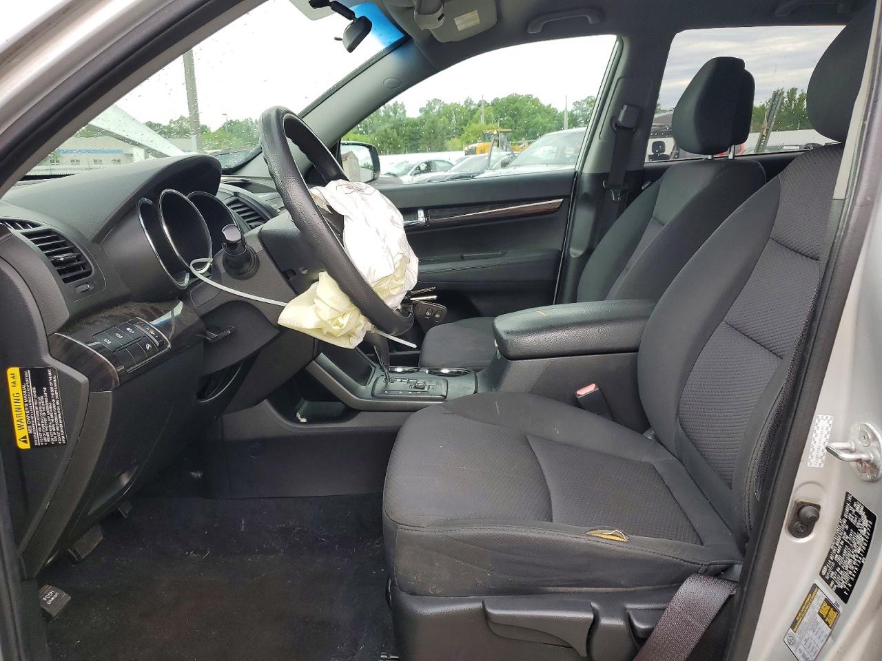 2011 Kia Sorento Lx Silver vin: 5XYKT3A17BG102773