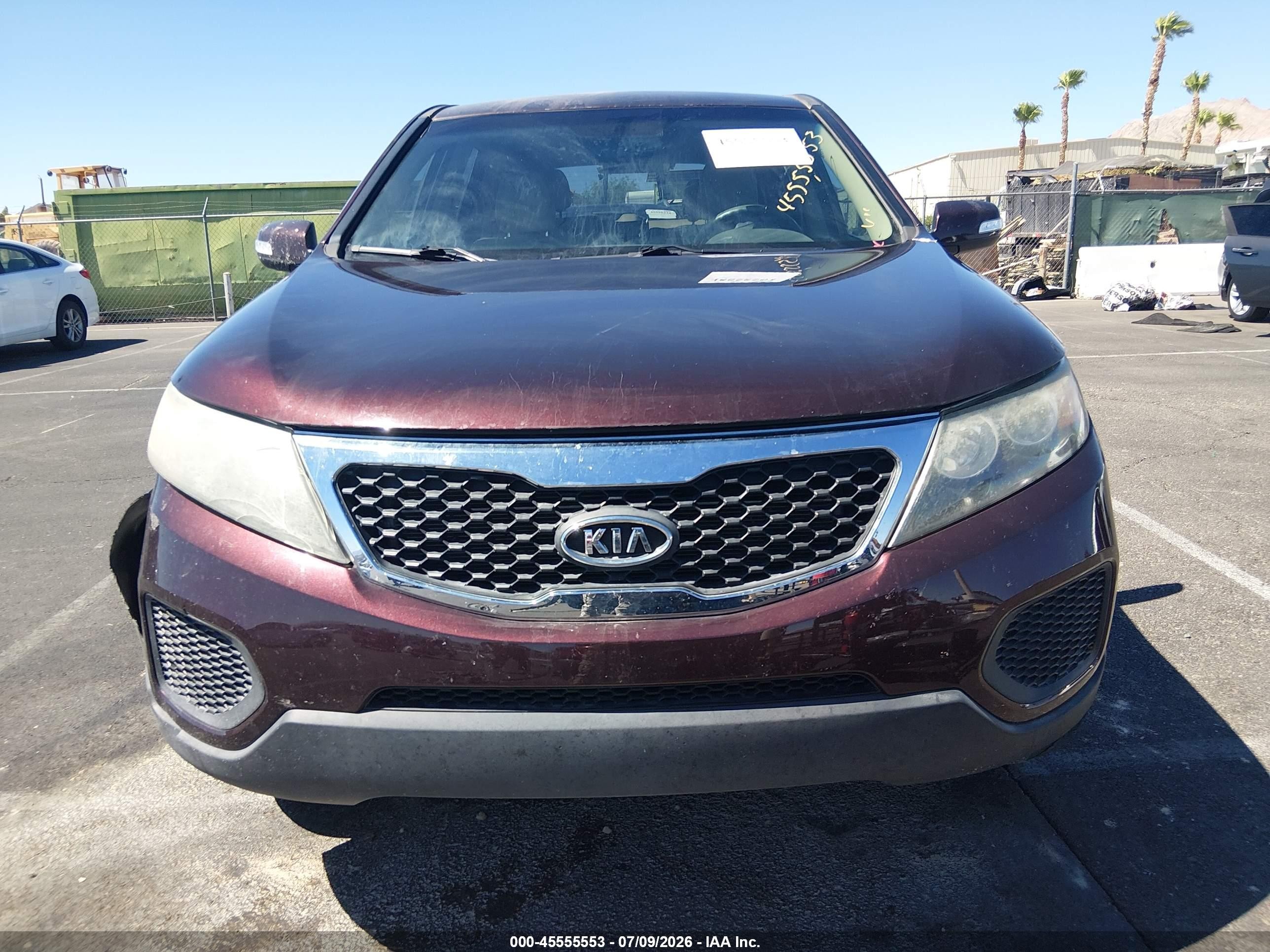 2011 Kia Sorento Lx Red vin: 5XYKT3A17BG127740