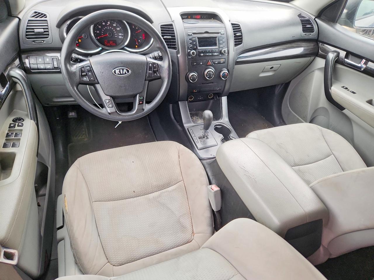 2011 Kia Sorento Lx Серый vin: 5XYKT3A17BG171365