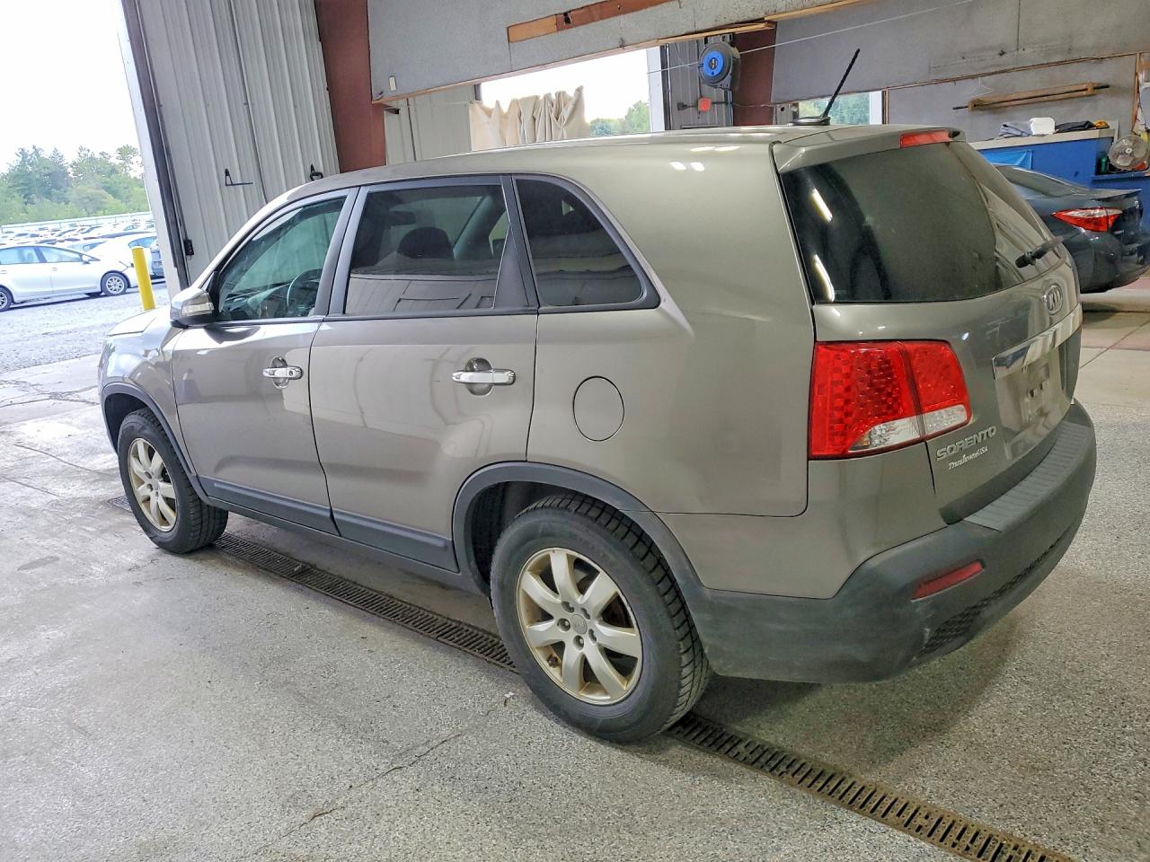 2012 Kia Sorento Lx Tan vin: 5XYKT3A17CG225071