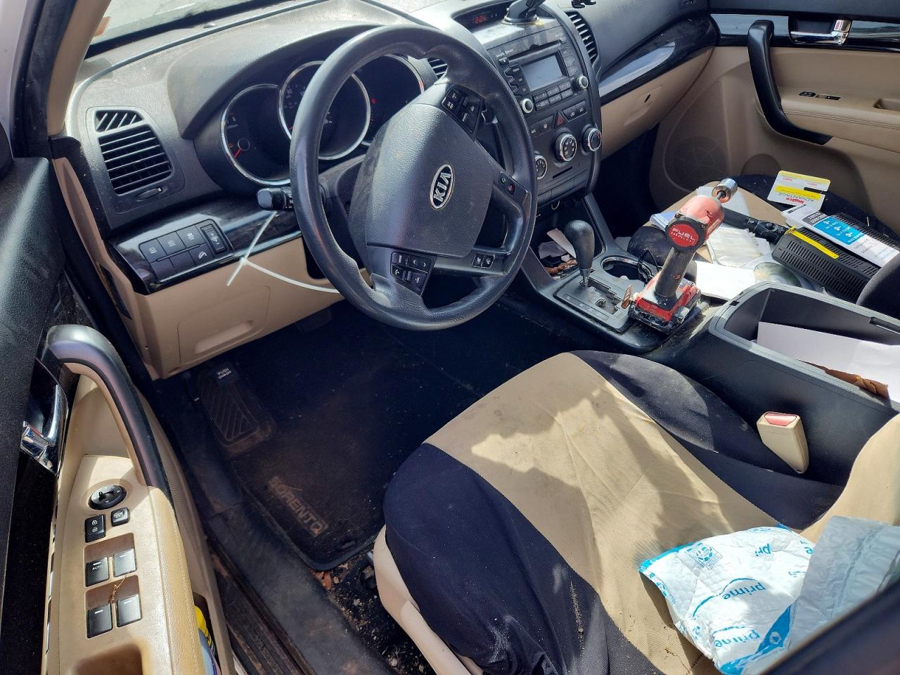2012 Kia Sorento Lx Белый vin: 5XYKT3A17CG240248