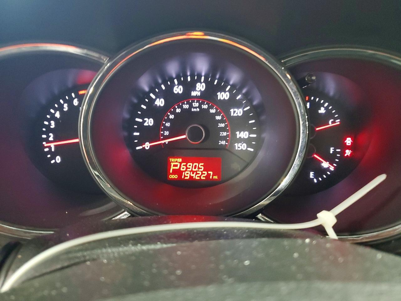 2012 Kia Sorento Lx Silver vin: 5XYKT3A17CG246843