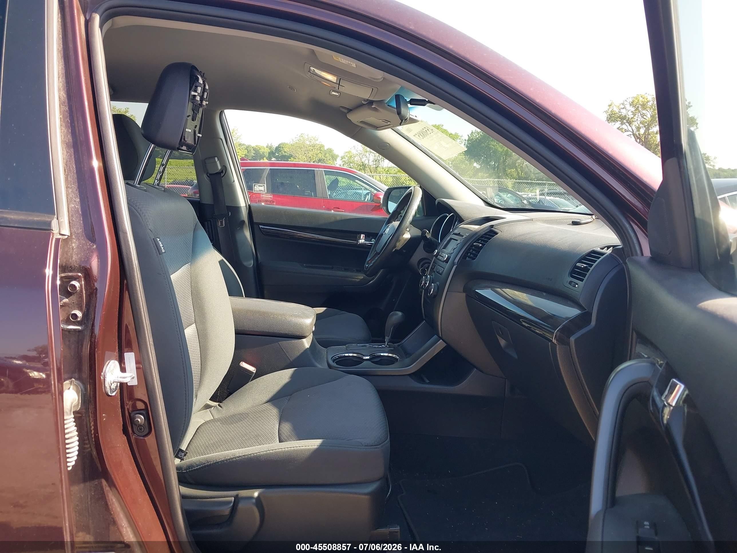 2012 Kia Sorento Lx Purple vin: 5XYKT3A17CG290275