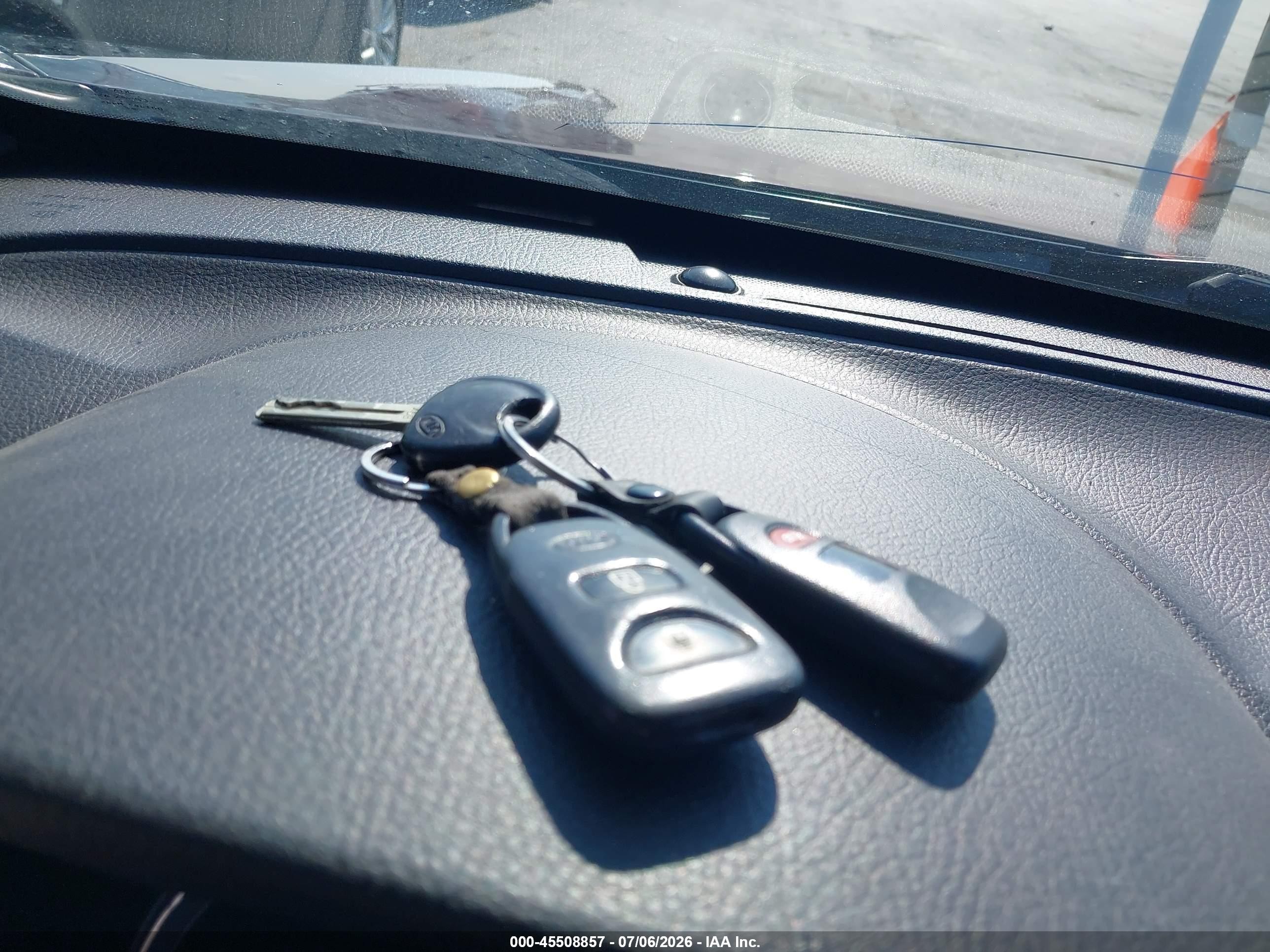 2012 Kia Sorento Lx Purple vin: 5XYKT3A17CG290275