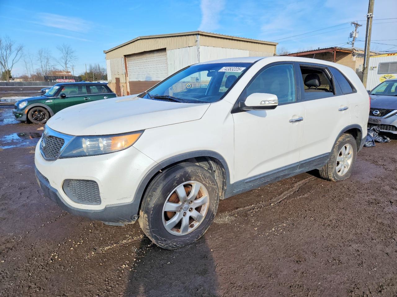 2013 Kia Sorento Lx White vin: 5XYKT3A17DG324118