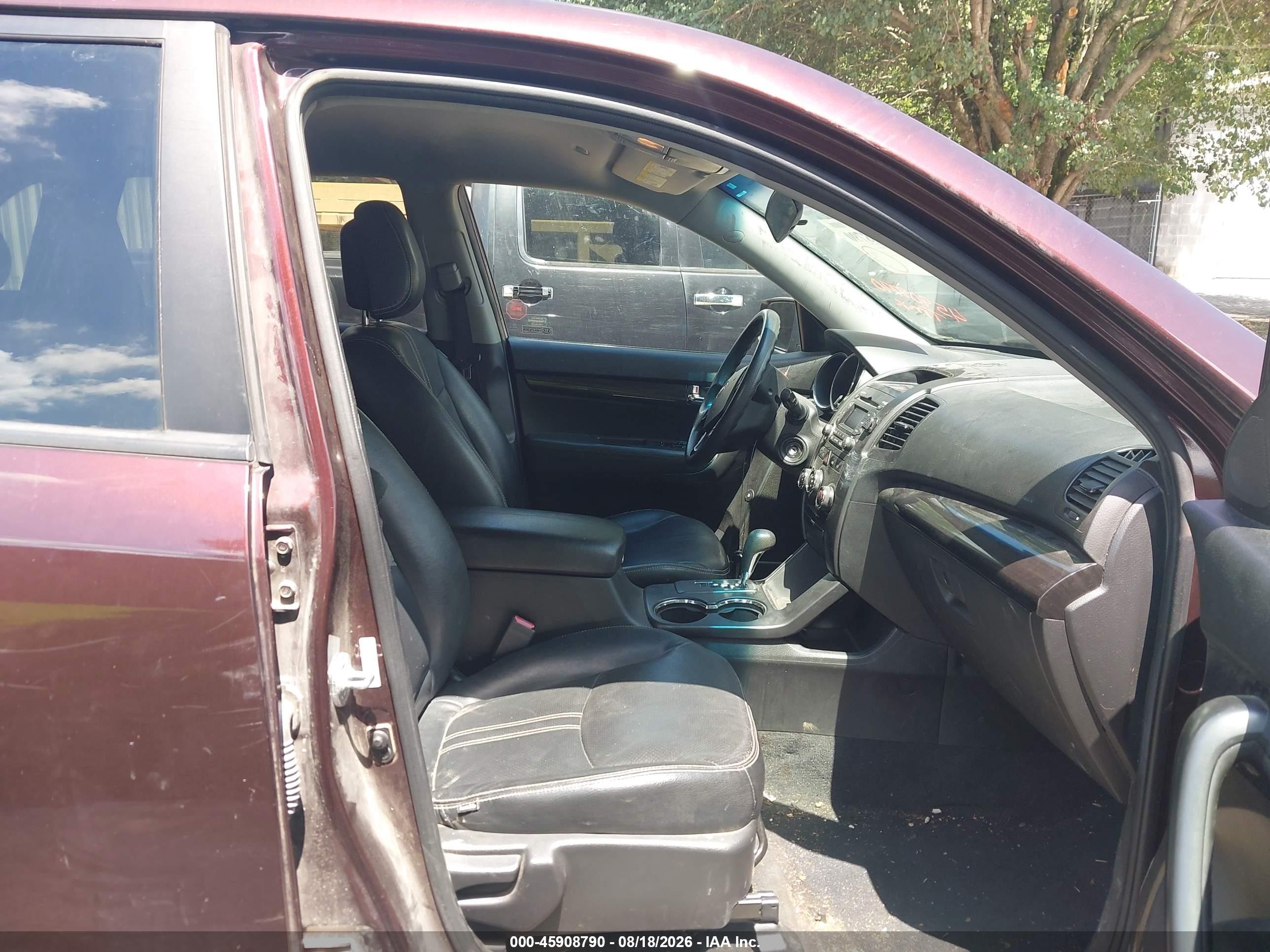 2013 Kia Sorento Lx Maroon vin: 5XYKT3A17DG361931