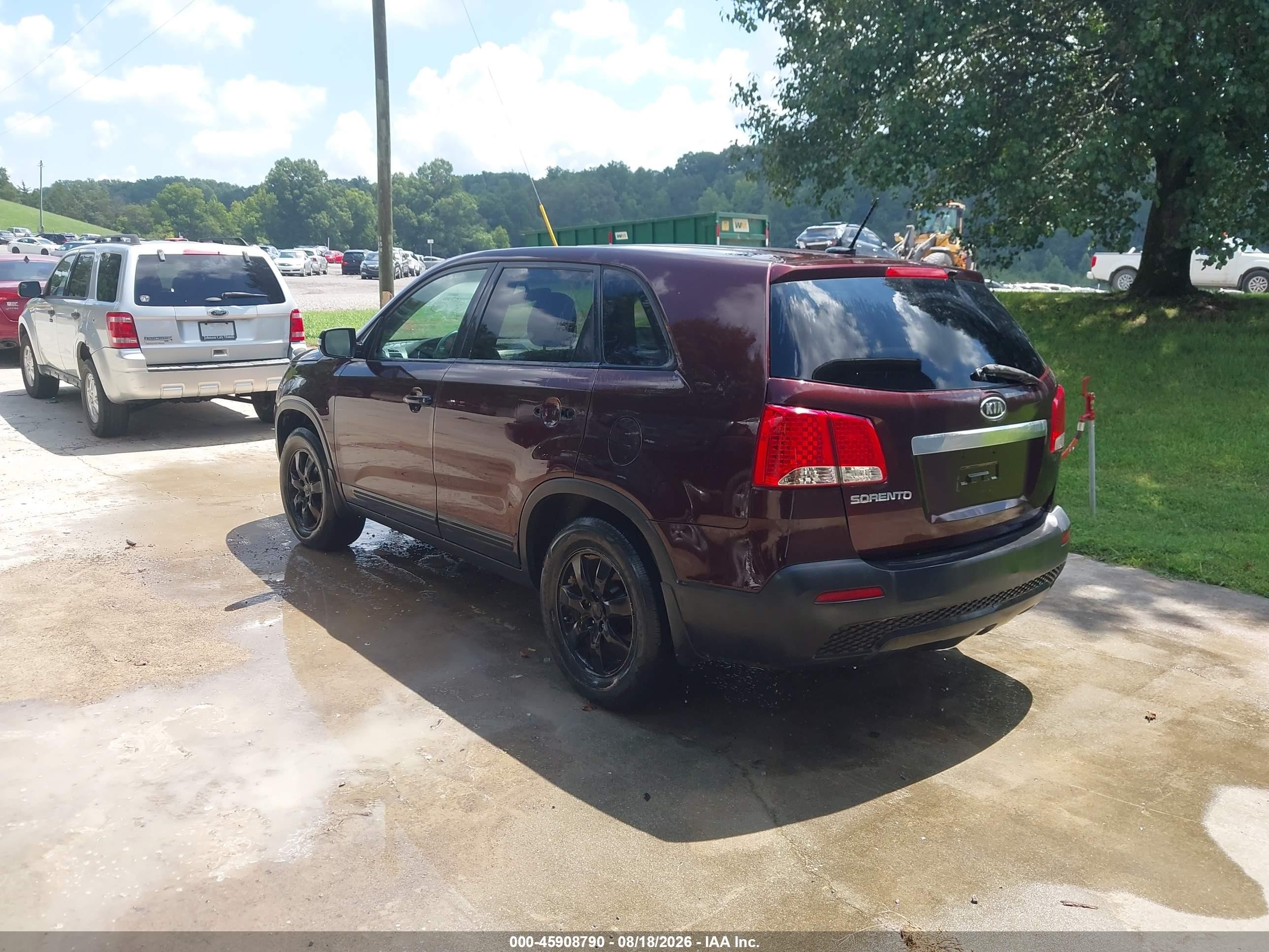 2013 Kia Sorento Lx Maroon vin: 5XYKT3A17DG361931