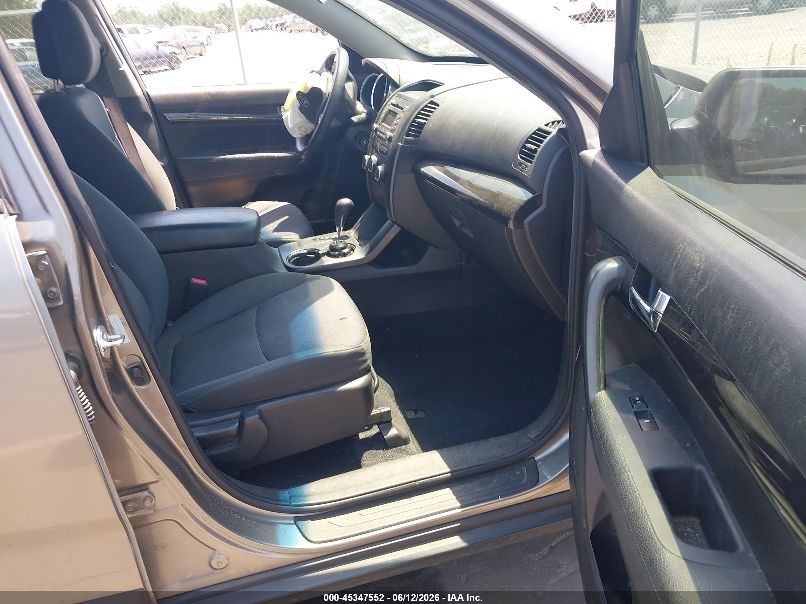 2013 Kia Sorento Lx Gray vin: 5XYKT3A17DG367308