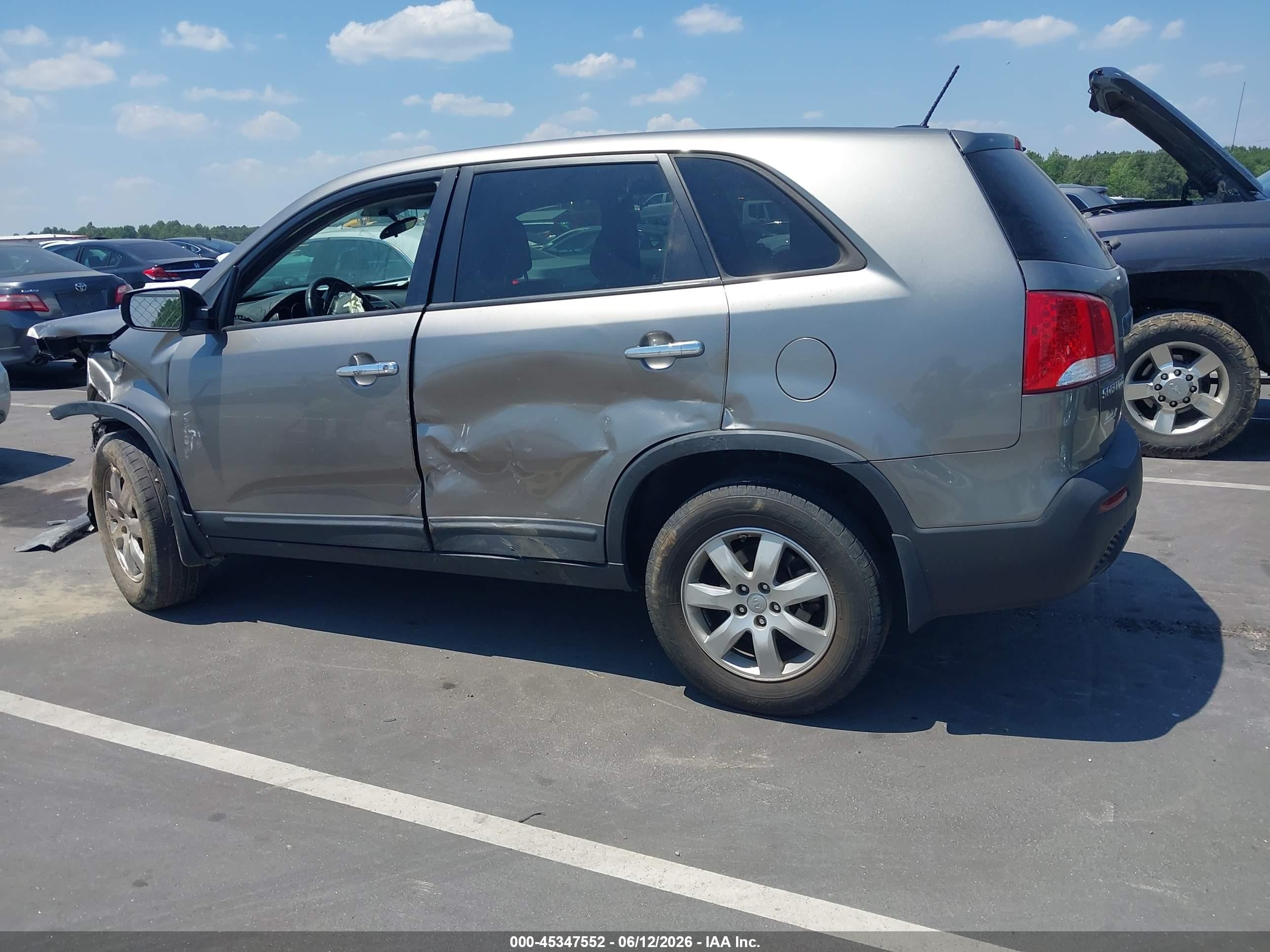 2013 Kia Sorento Lx Gray vin: 5XYKT3A17DG367308