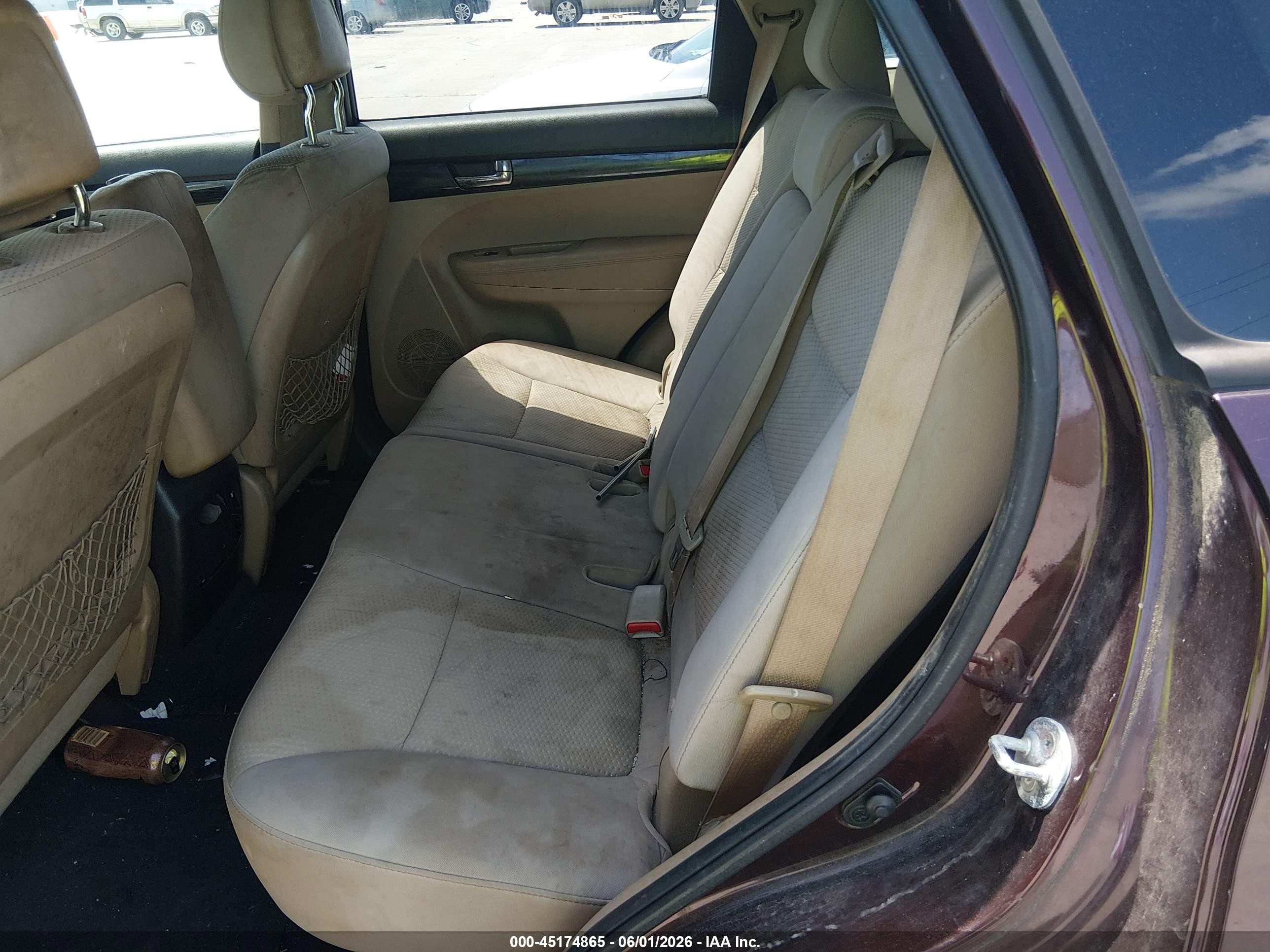 2011 Kia Sorento Lx Burgundy vin: 5XYKT3A18BG070495