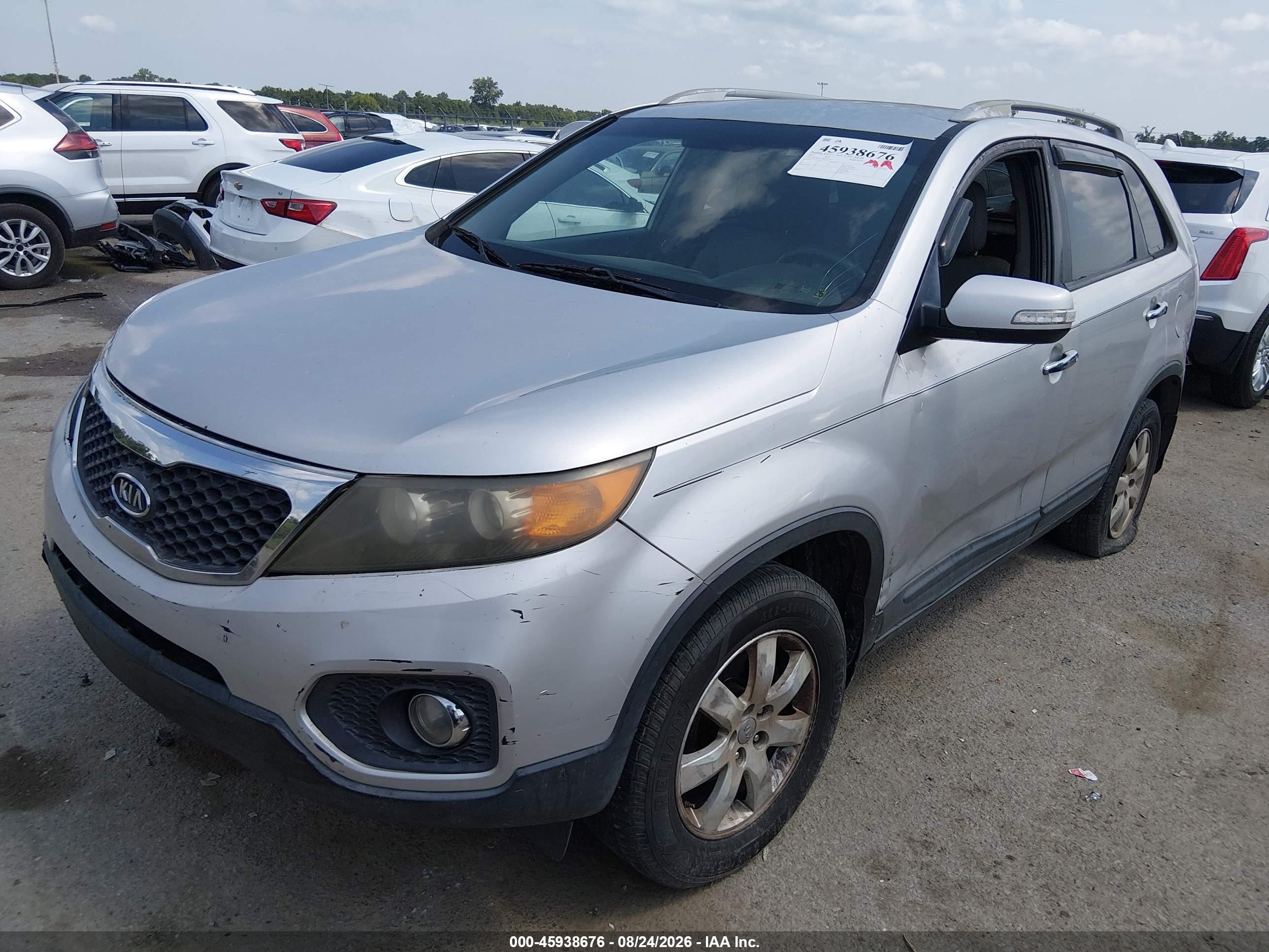 2011 Kia Sorento Lx Silver vin: 5XYKT3A18BG075227