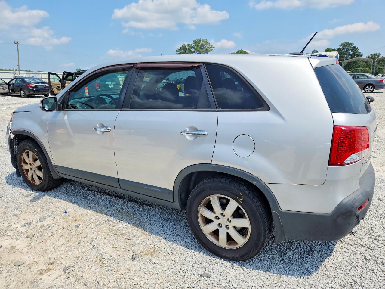2011 Kia Sorento Lx Silver vin: 5XYKT3A18BG077611