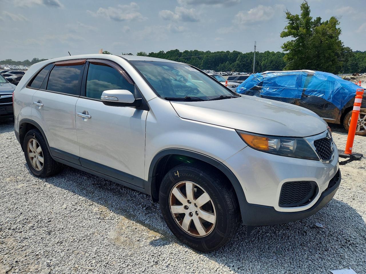 2011 Kia Sorento Lx Silver vin: 5XYKT3A18BG077611