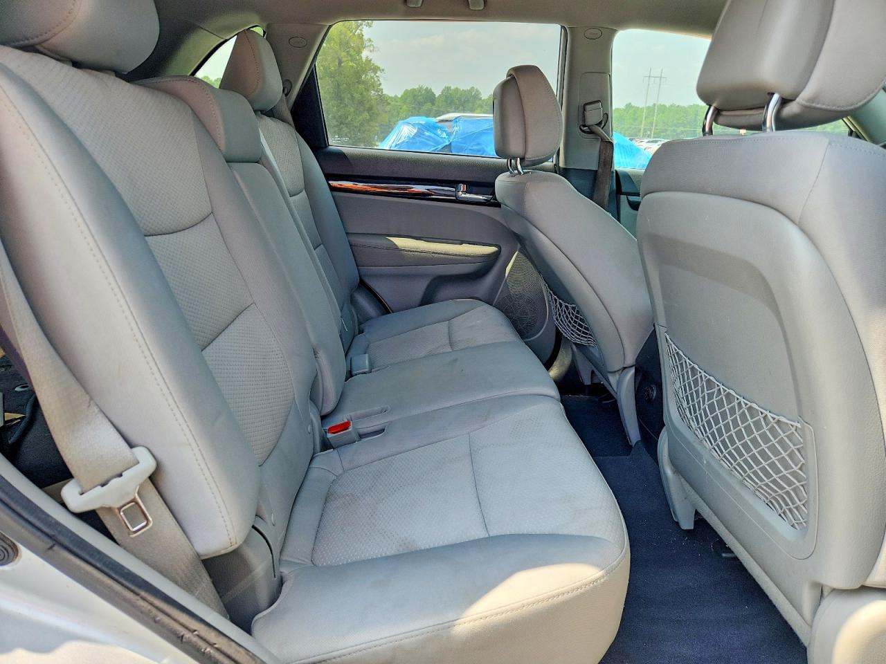 2011 Kia Sorento Lx Silver vin: 5XYKT3A18BG077611