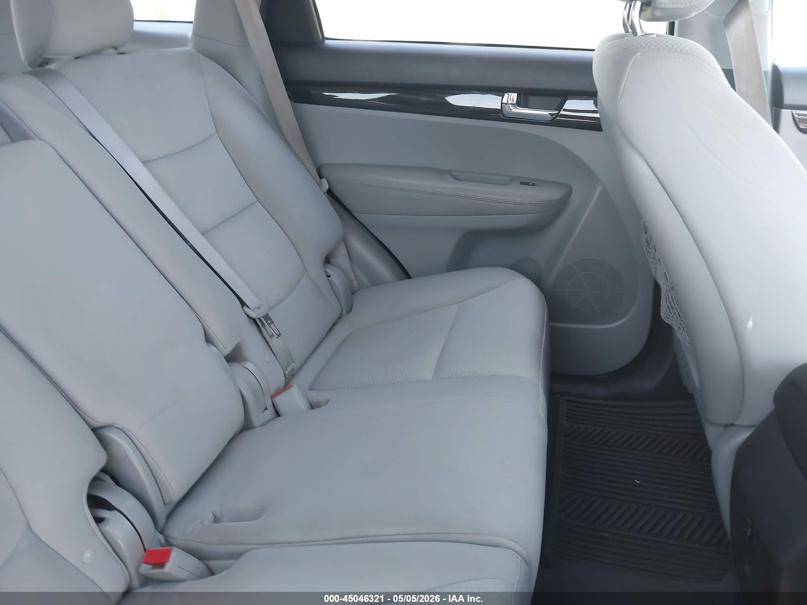 2011 Kia Sorento Lx Gray vin: 5XYKT3A18BG095025