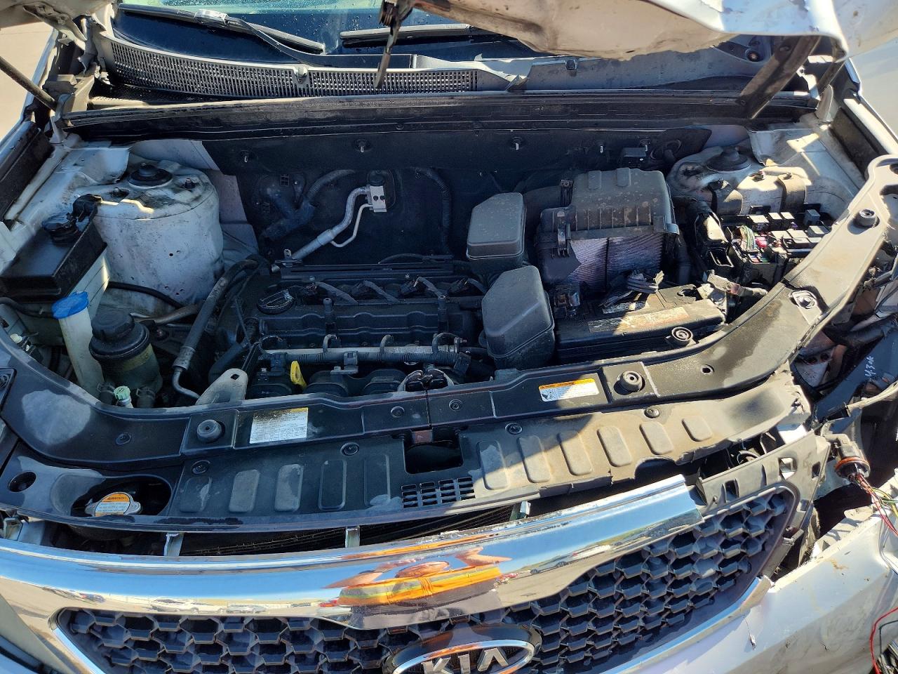 2011 Kia Sorento Lx Silver vin: 5XYKT3A18BG129772