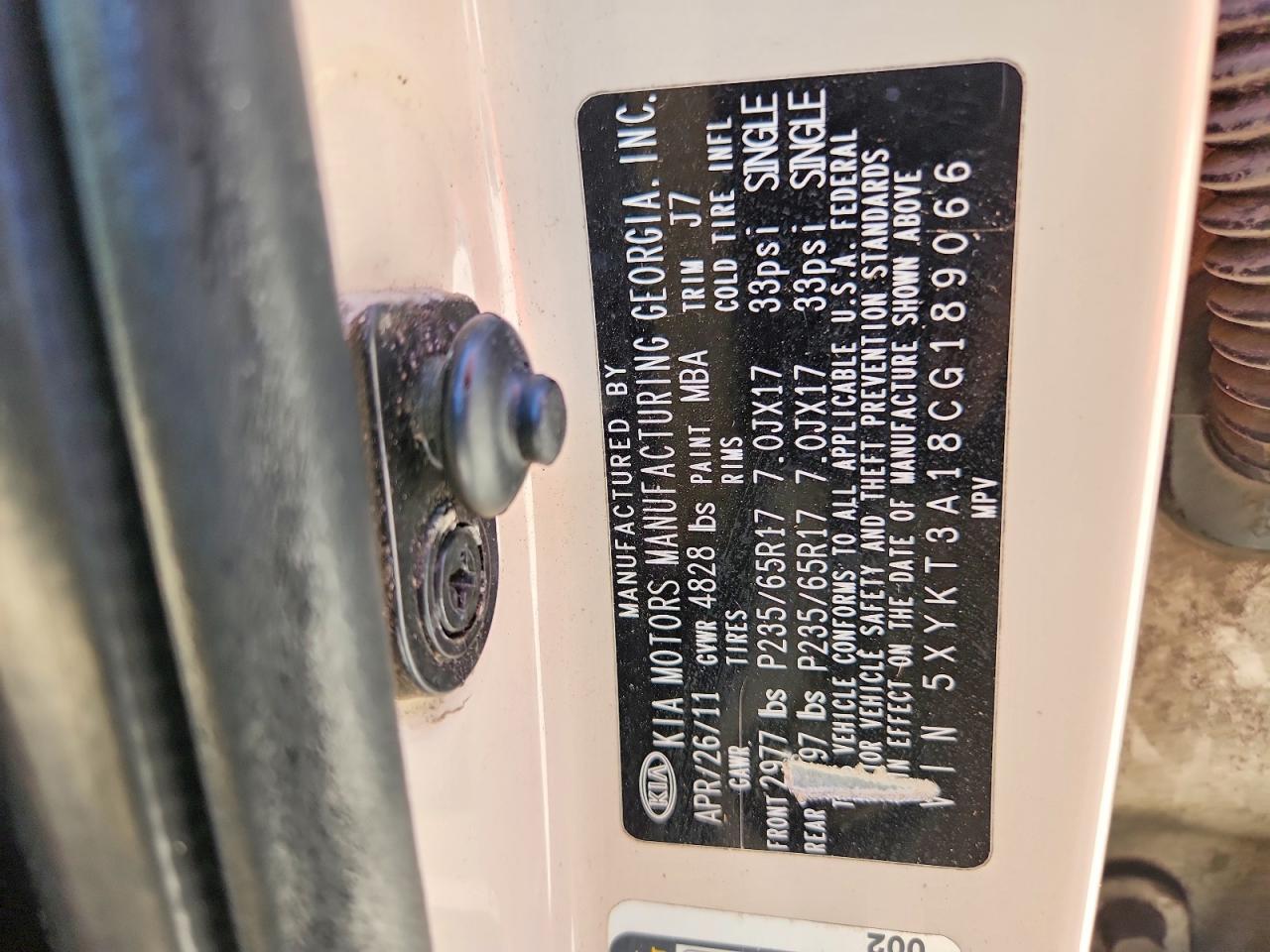 2012 Kia Sorento Lx White vin: 5XYKT3A18CG189066