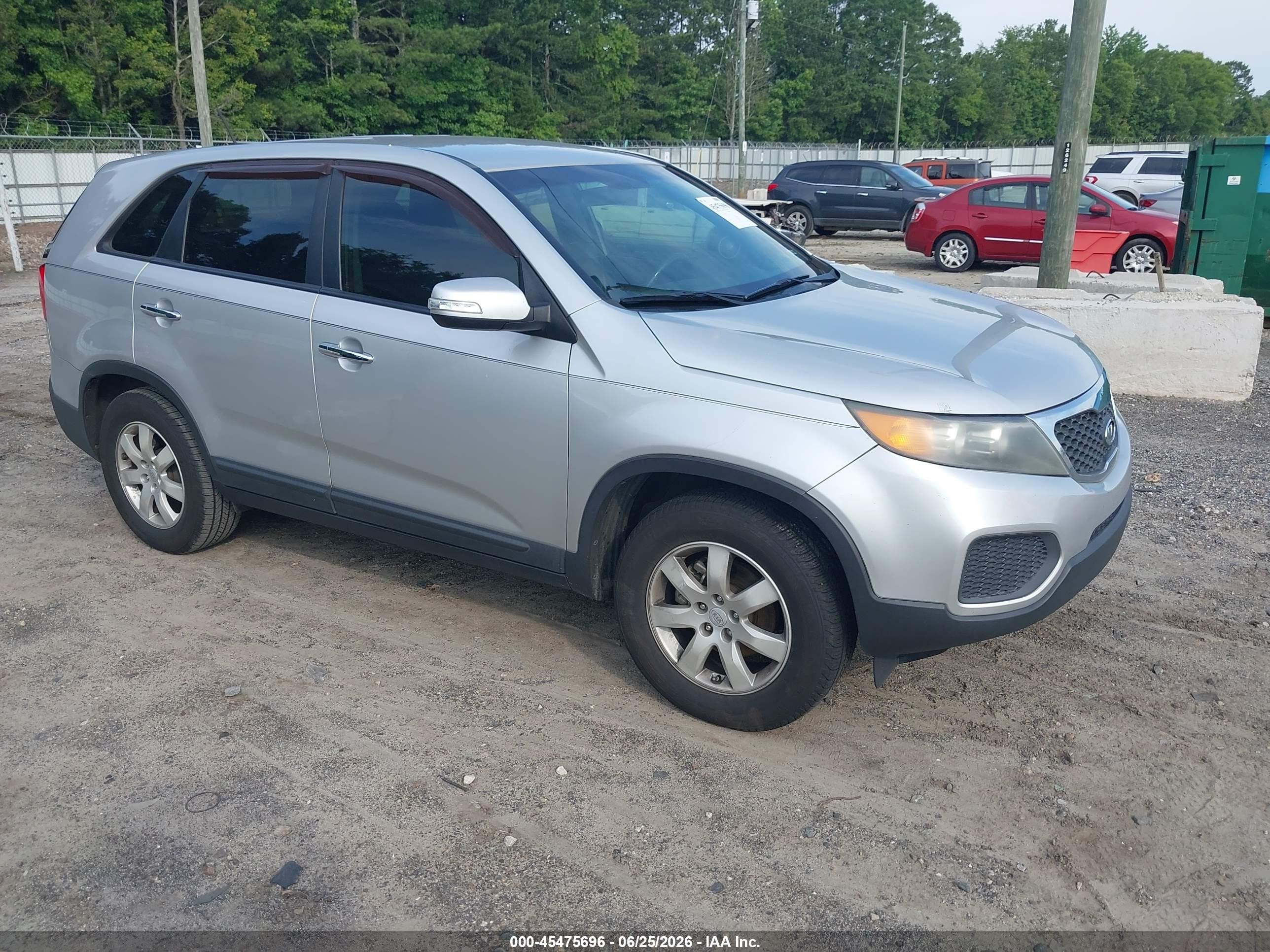 2012 Kia Sorento Lx Silver vin: 5XYKT3A18CG202897