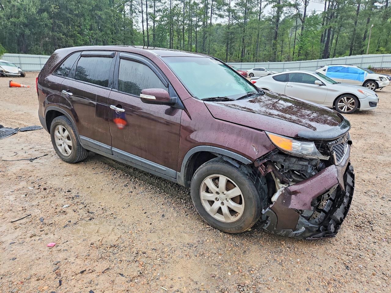 2012 Kia Sorento Lx Burgundy vin: 5XYKT3A18CG232336