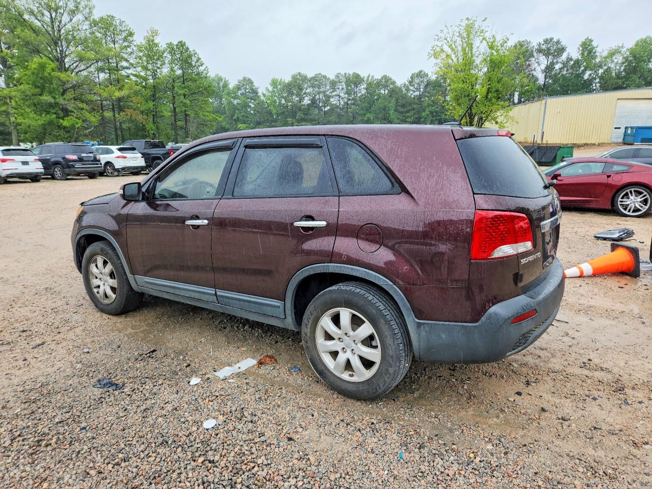 2012 Kia Sorento Lx Burgundy vin: 5XYKT3A18CG232336