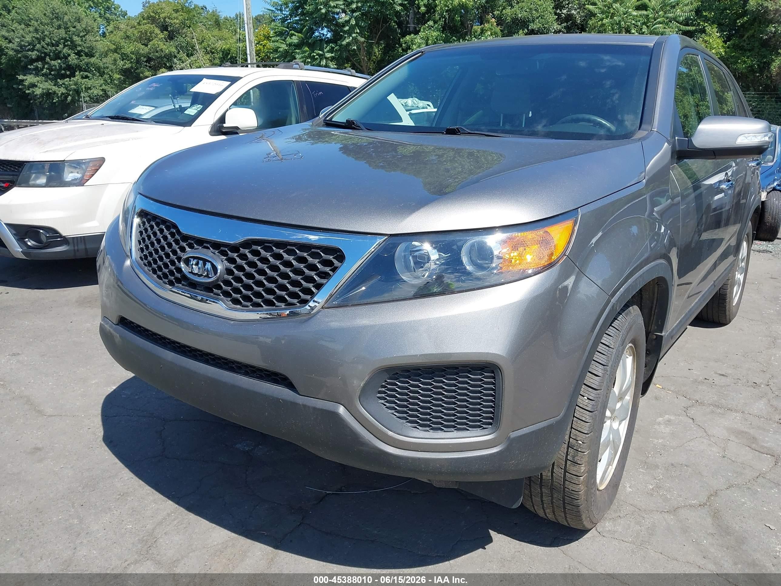 2013 Kia Sorento Lx Gray vin: 5XYKT3A18DG317243