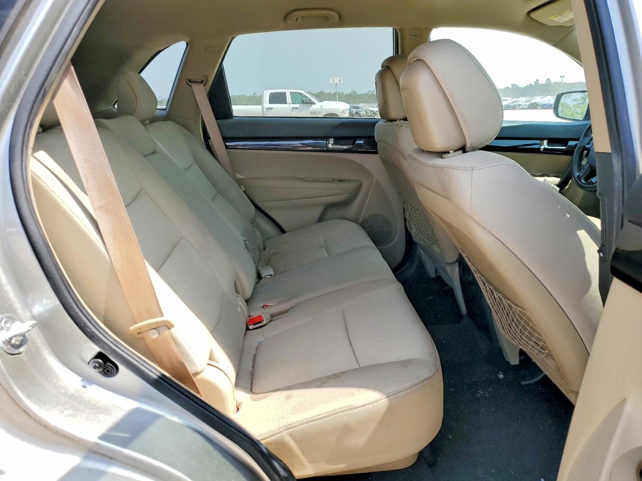2013 Kia Sorento Lx Серебряный vin: 5XYKT3A18DG342871