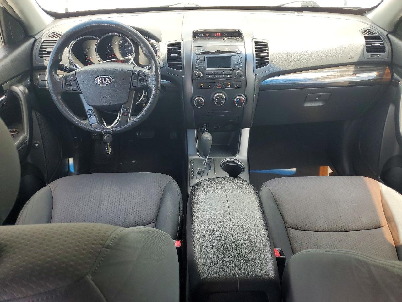 2013 Kia Sorento Lx Silver vin: 5XYKT3A18DG378303