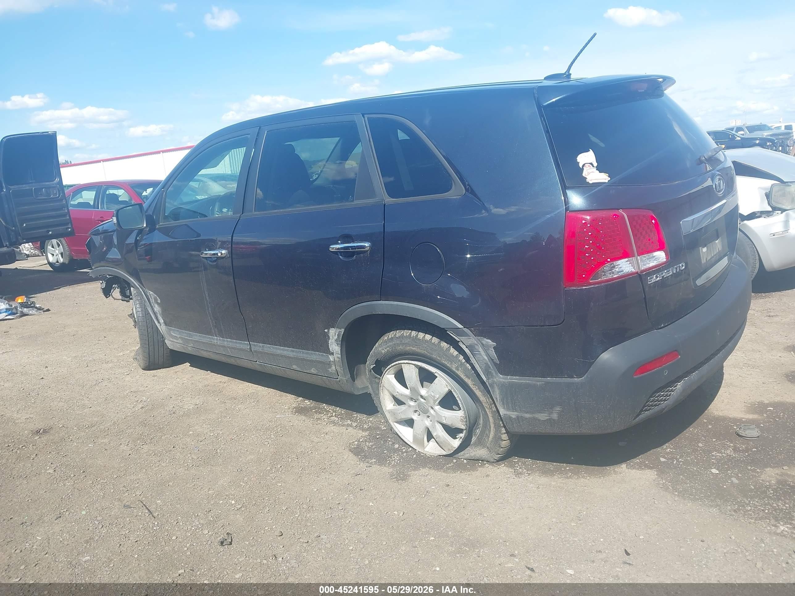 2013 Kia Sorento Lx Dark Blue vin: 5XYKT3A18DG402275