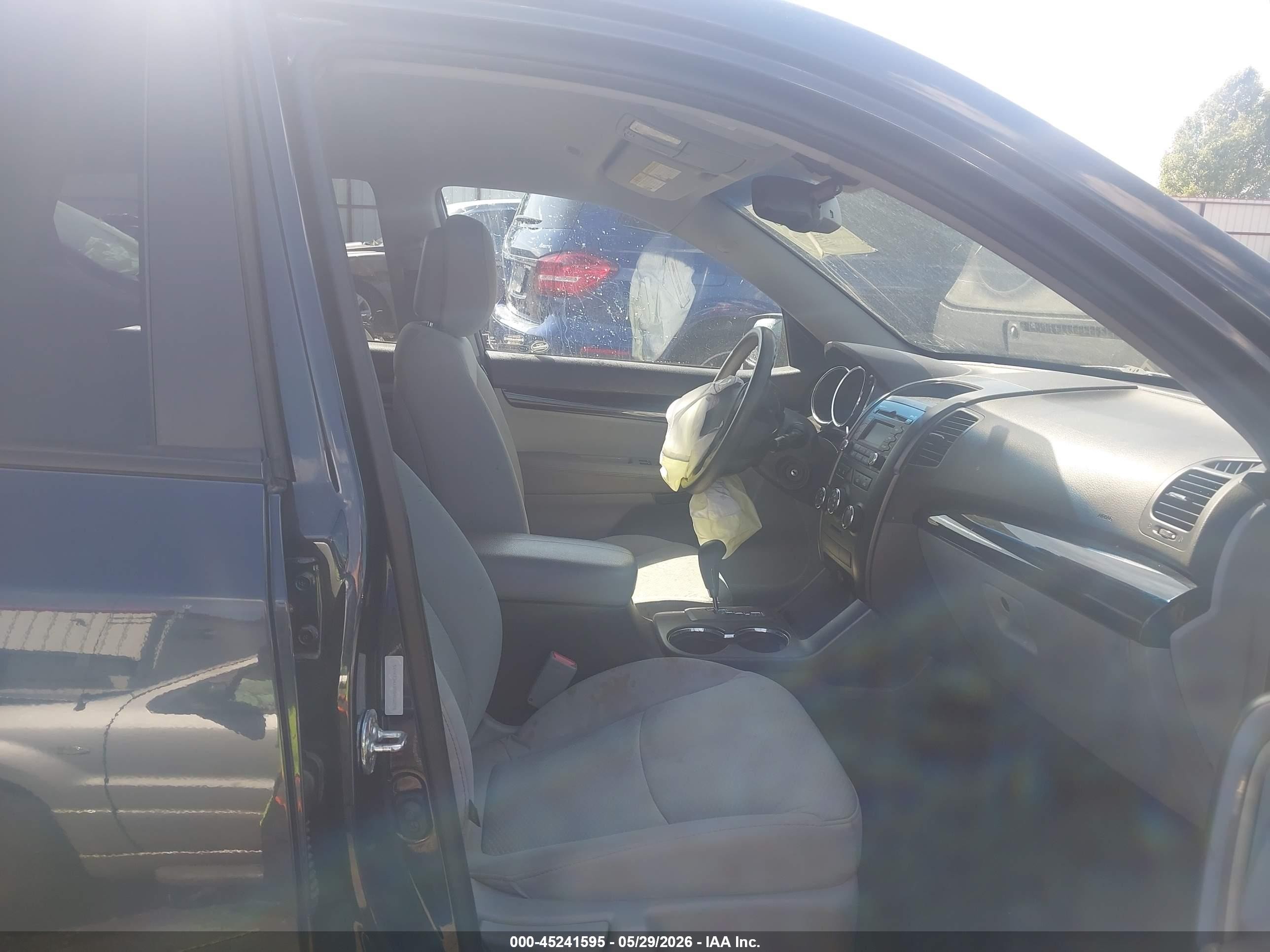 2013 Kia Sorento Lx Dark Blue vin: 5XYKT3A18DG402275