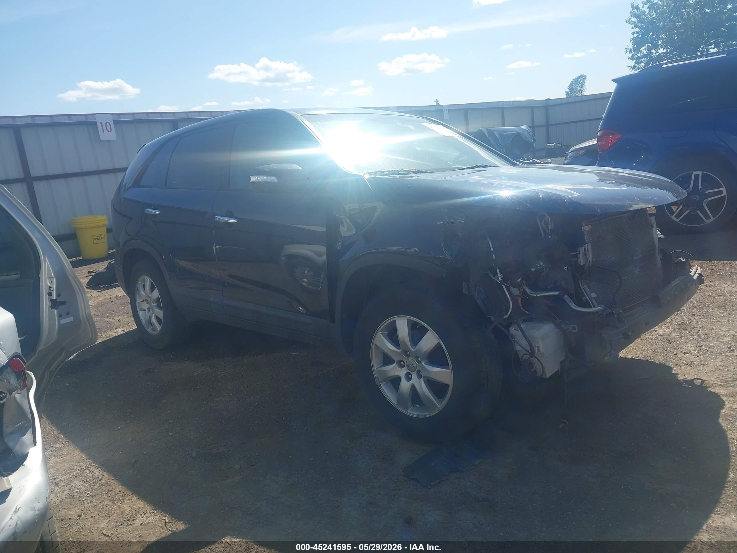 2013 Kia Sorento Lx Dark Blue vin: 5XYKT3A18DG402275
