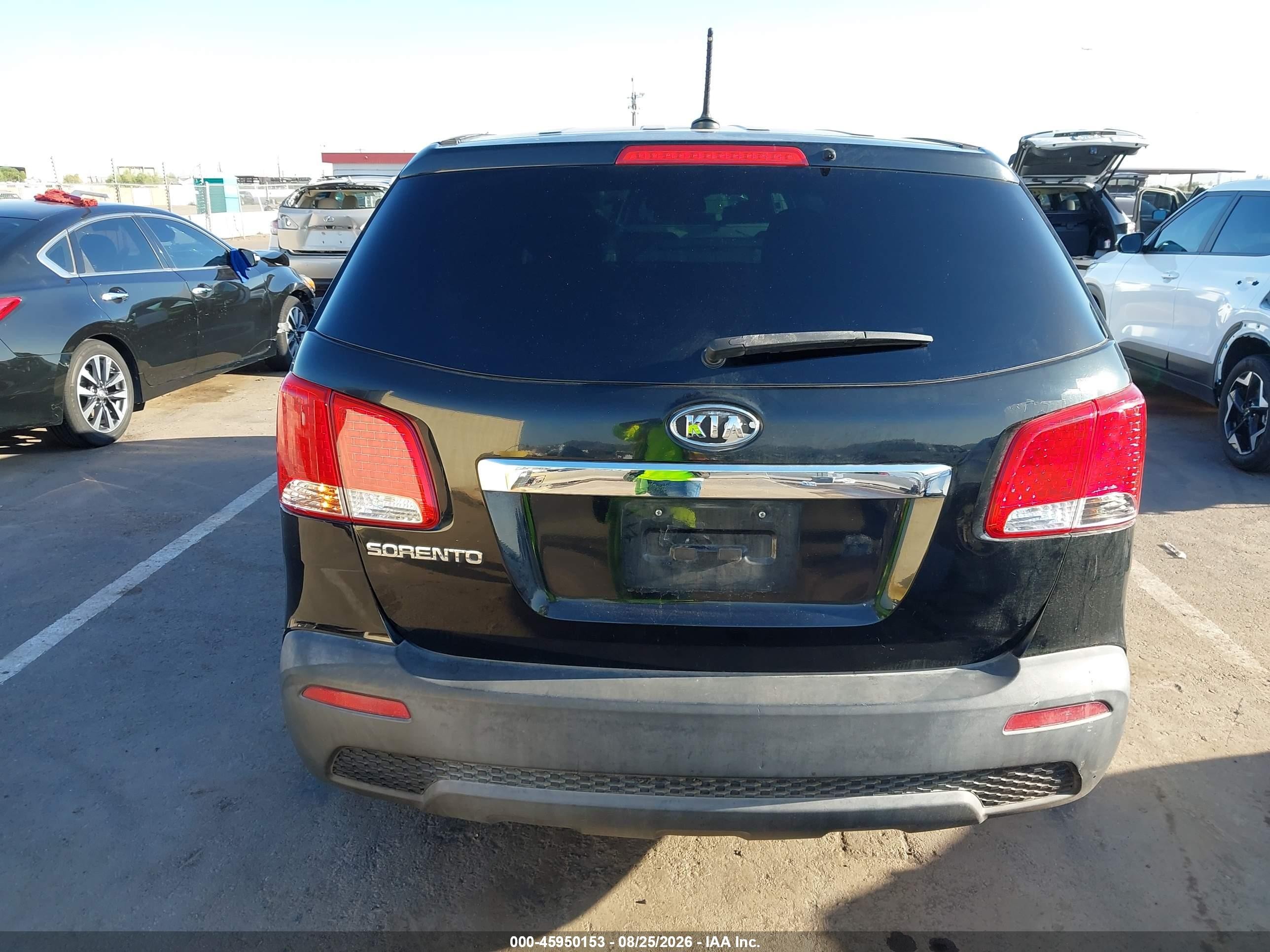 2012 Kia Sorento Lx Черный vin: 5XYKT3A19CG237965