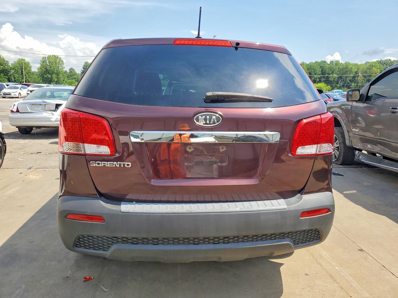 2013 Kia Sorento Lx Burgundy vin: 5XYKT3A19DG336707