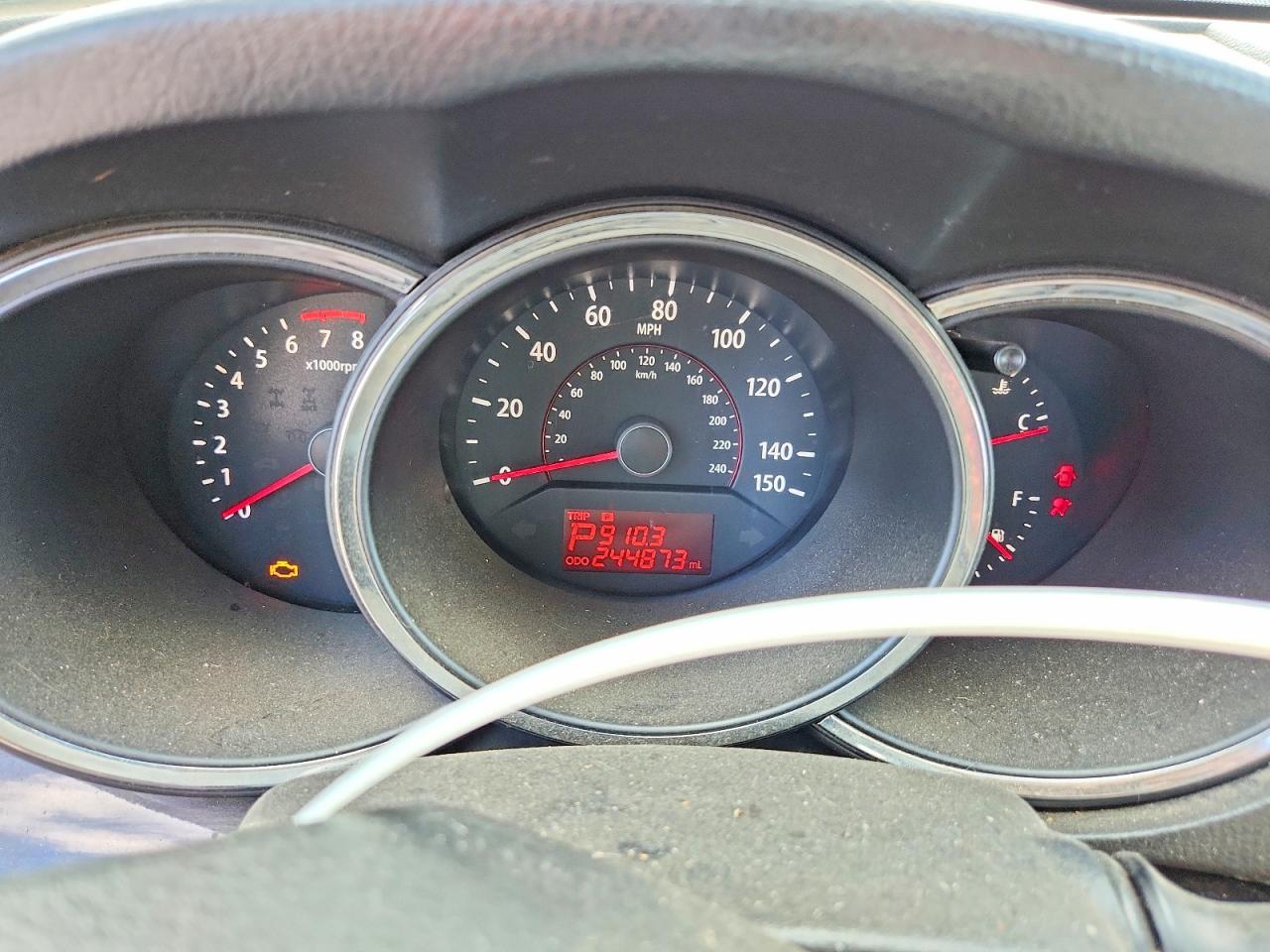 2011 Kia Sorento Lx White vin: 5XYKT3A1XBG045565