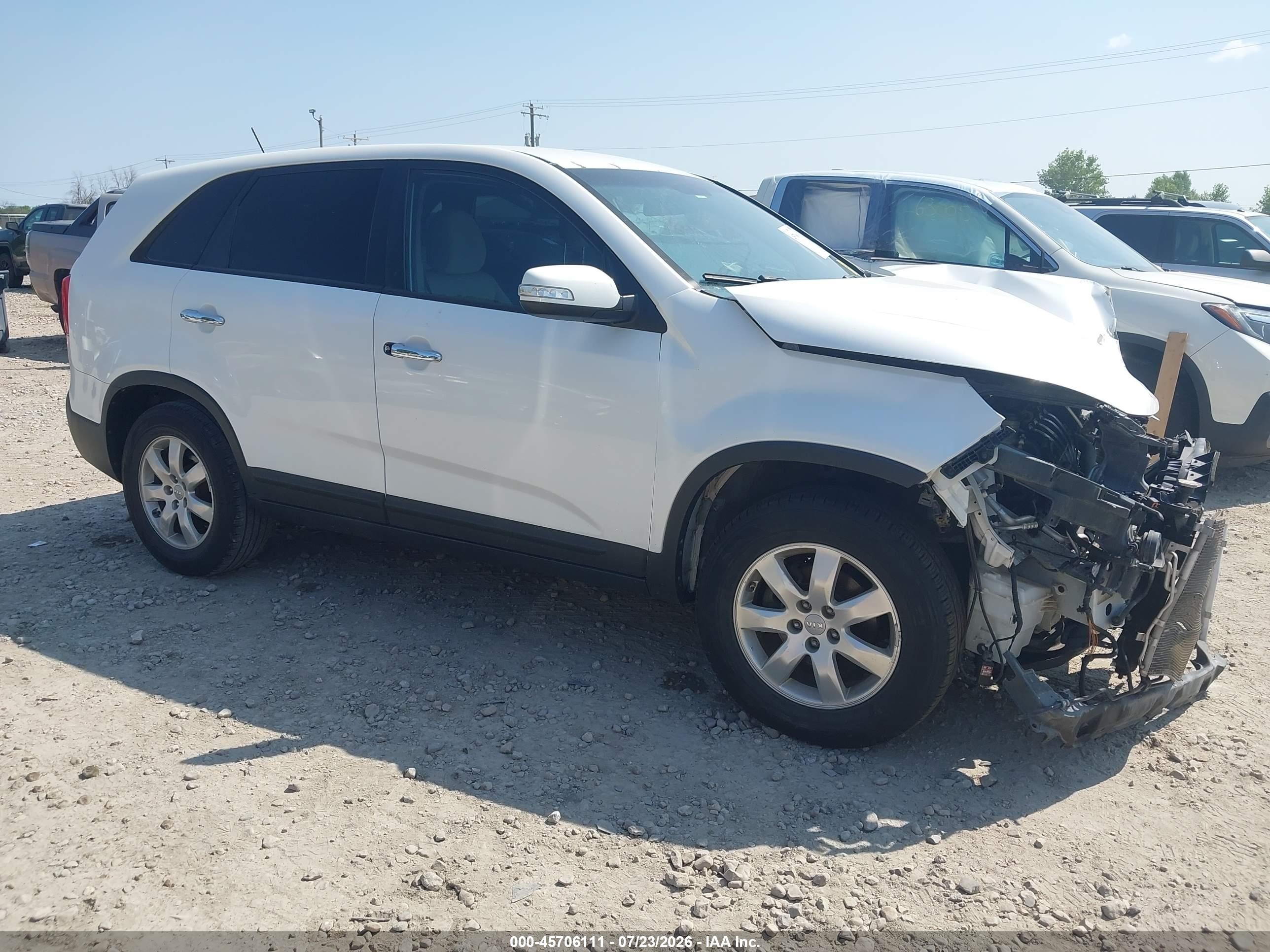 2012 Kia Sorento Lx White vin: 5XYKT3A1XCG212119