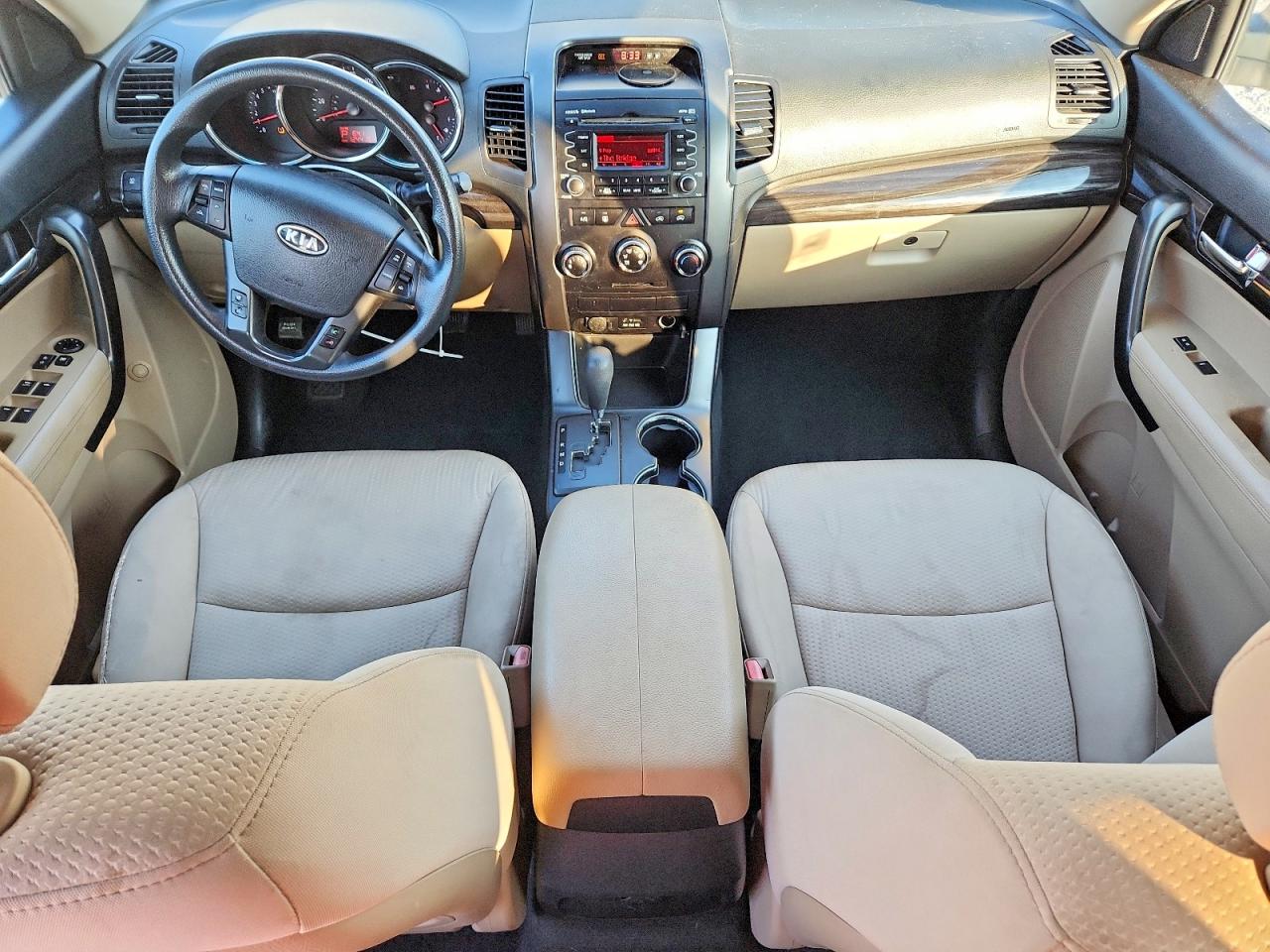 2012 Kia Sorento Lx White vin: 5XYKT3A1XCG222410