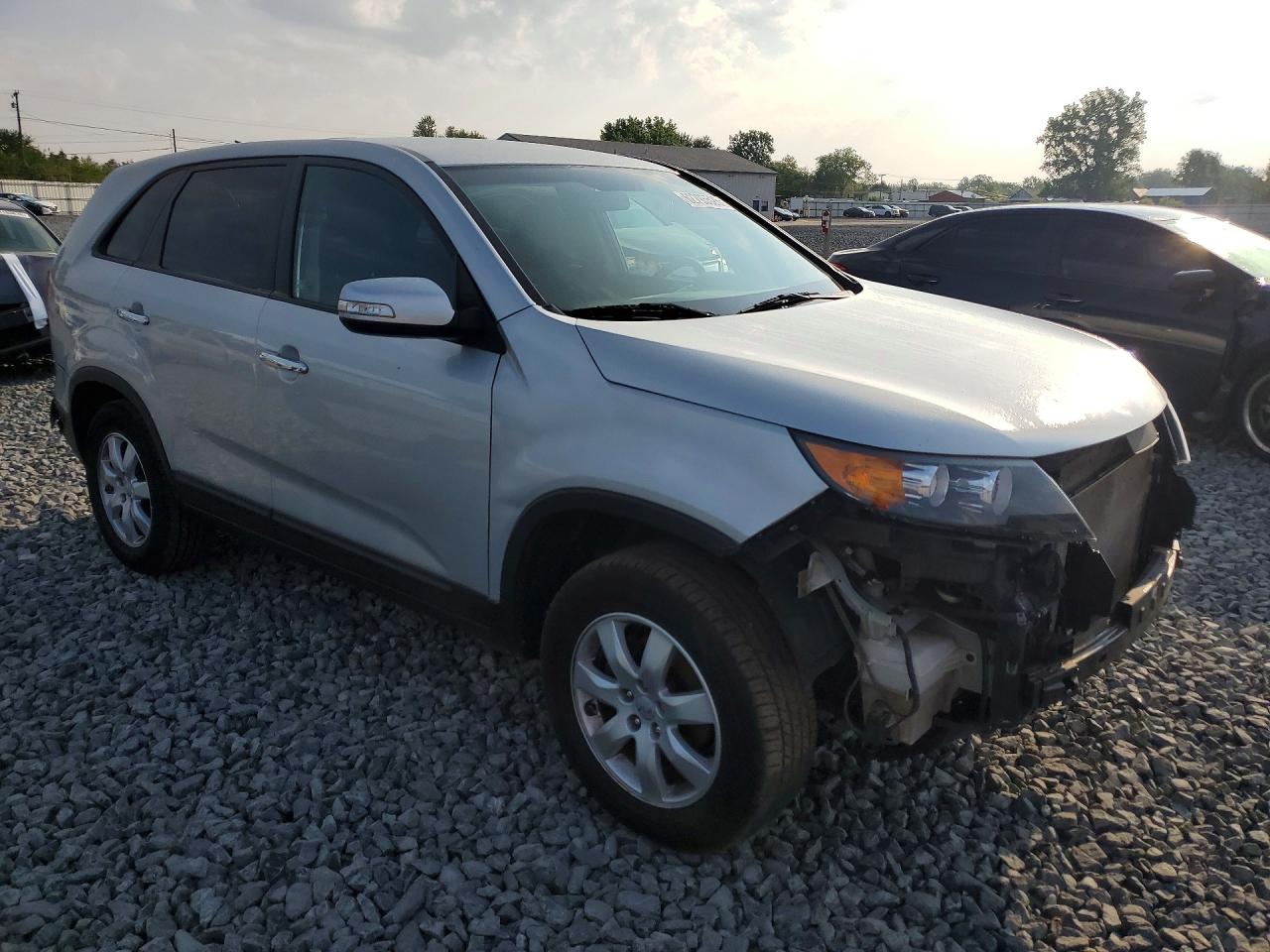 2013 Kia Sorento Lx Silver vin: 5XYKT3A1XDG359512