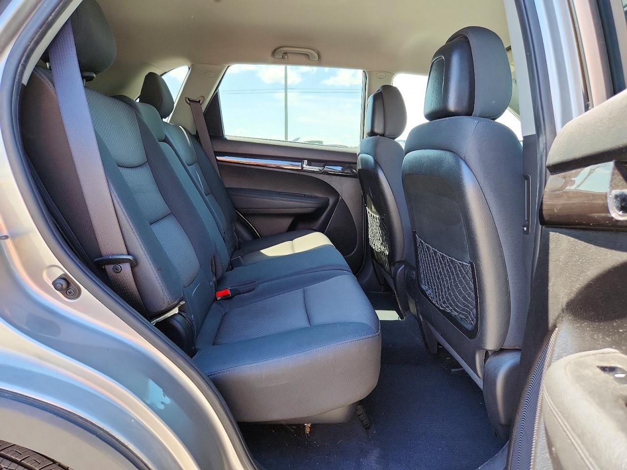 2013 Kia Sorento Lx Gray vin: 5XYKT3A1XDG378626